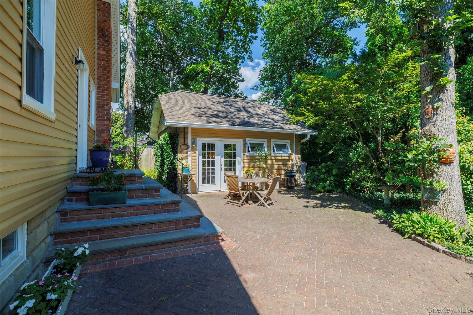 #4 photo, 441 New York Avenue, Baldwin , NY 11510