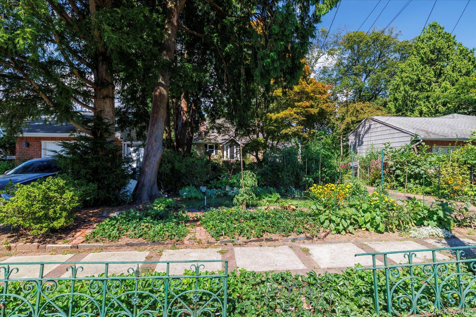 #7 photo, 441 New York Avenue, Baldwin , NY 11510