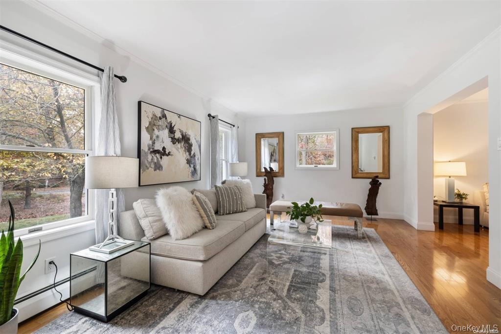 #2 photo, 4 Wooded Lane, サフォーク郡 Hampton Bays , NY 11946