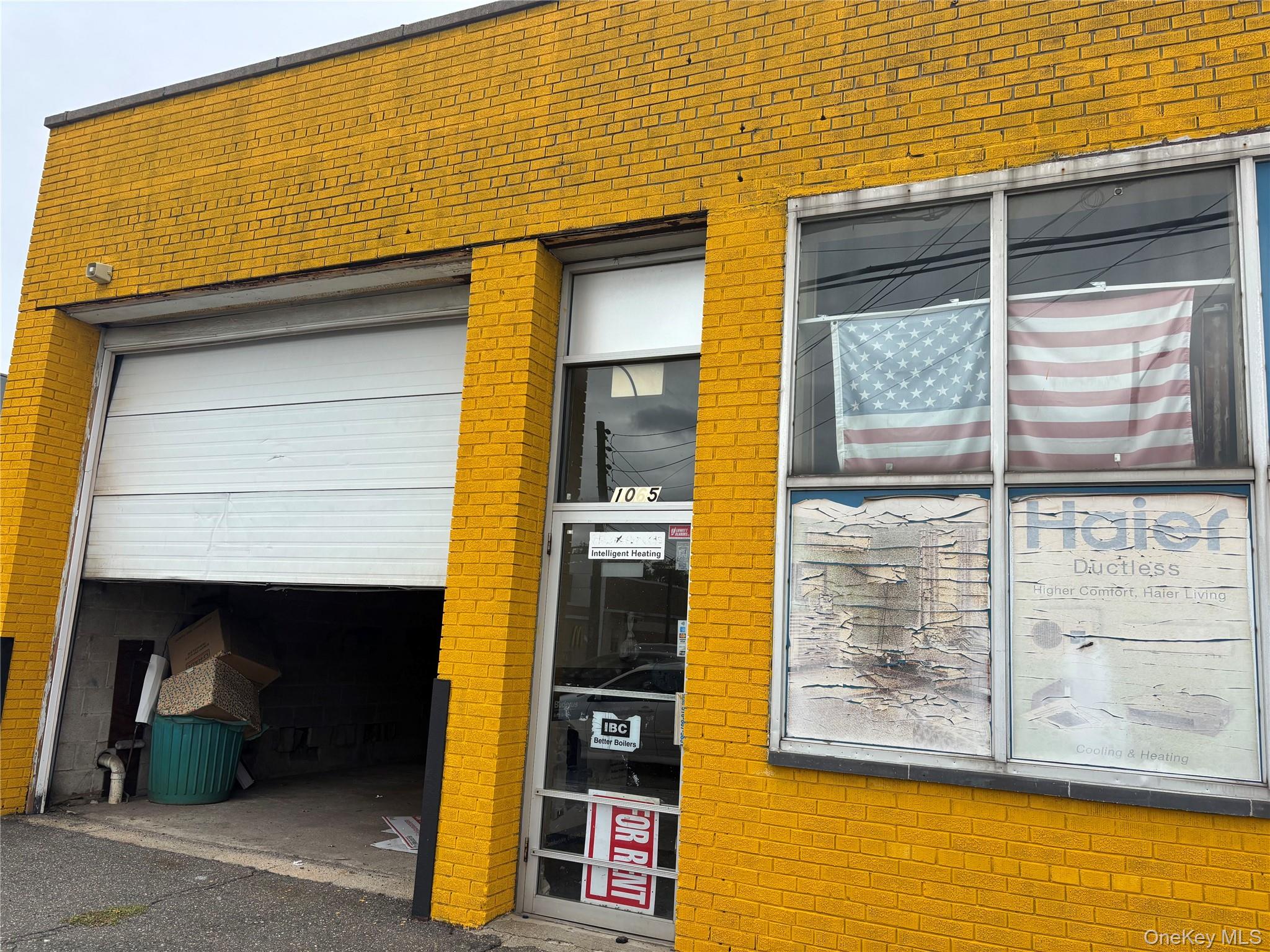 #1 photo, 1065 Front Street, ナッソー郡 Uniondale , NY 11553