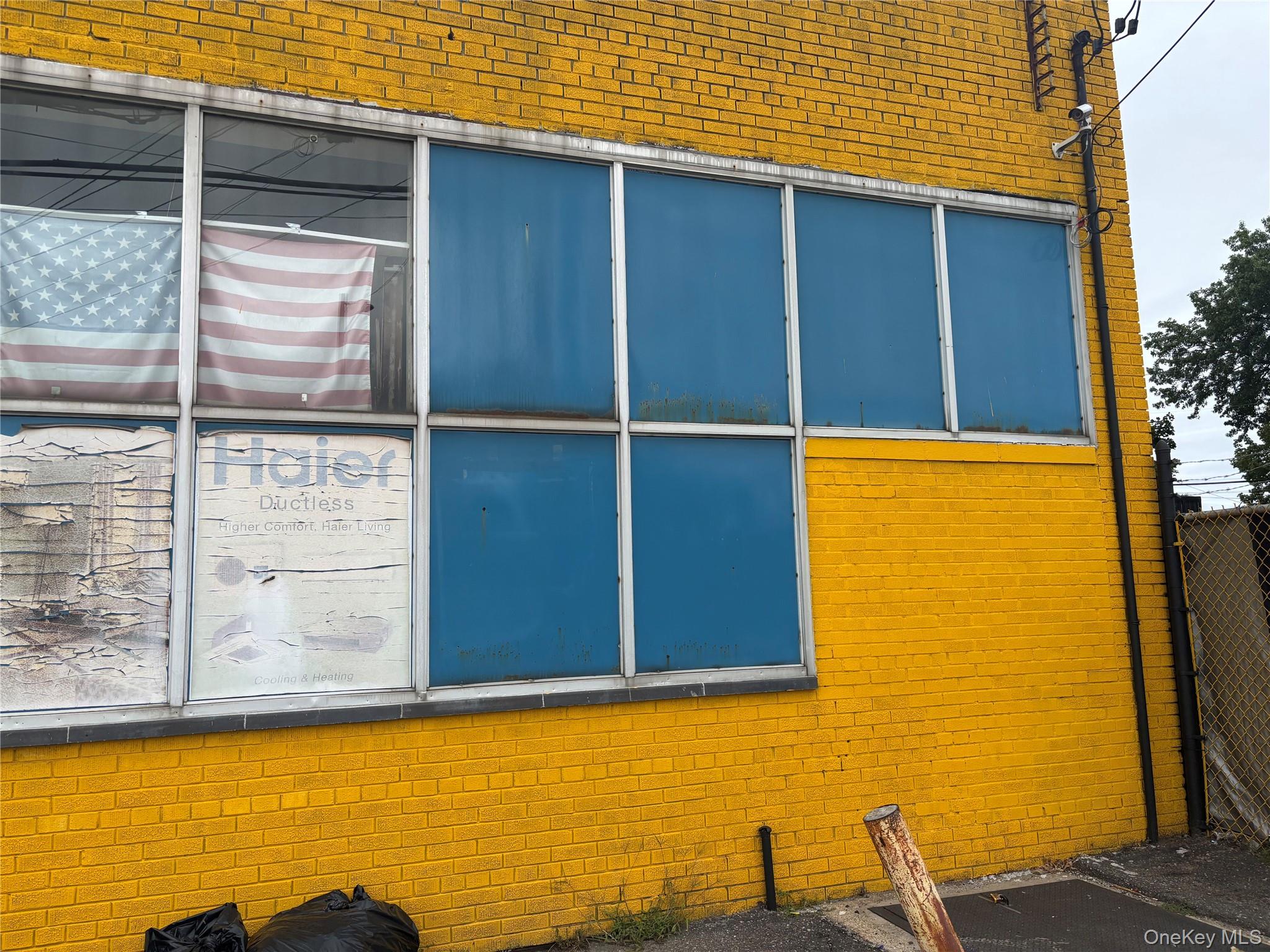 #2 photo, 1065 Front Street, ナッソー郡 Uniondale , NY 11553