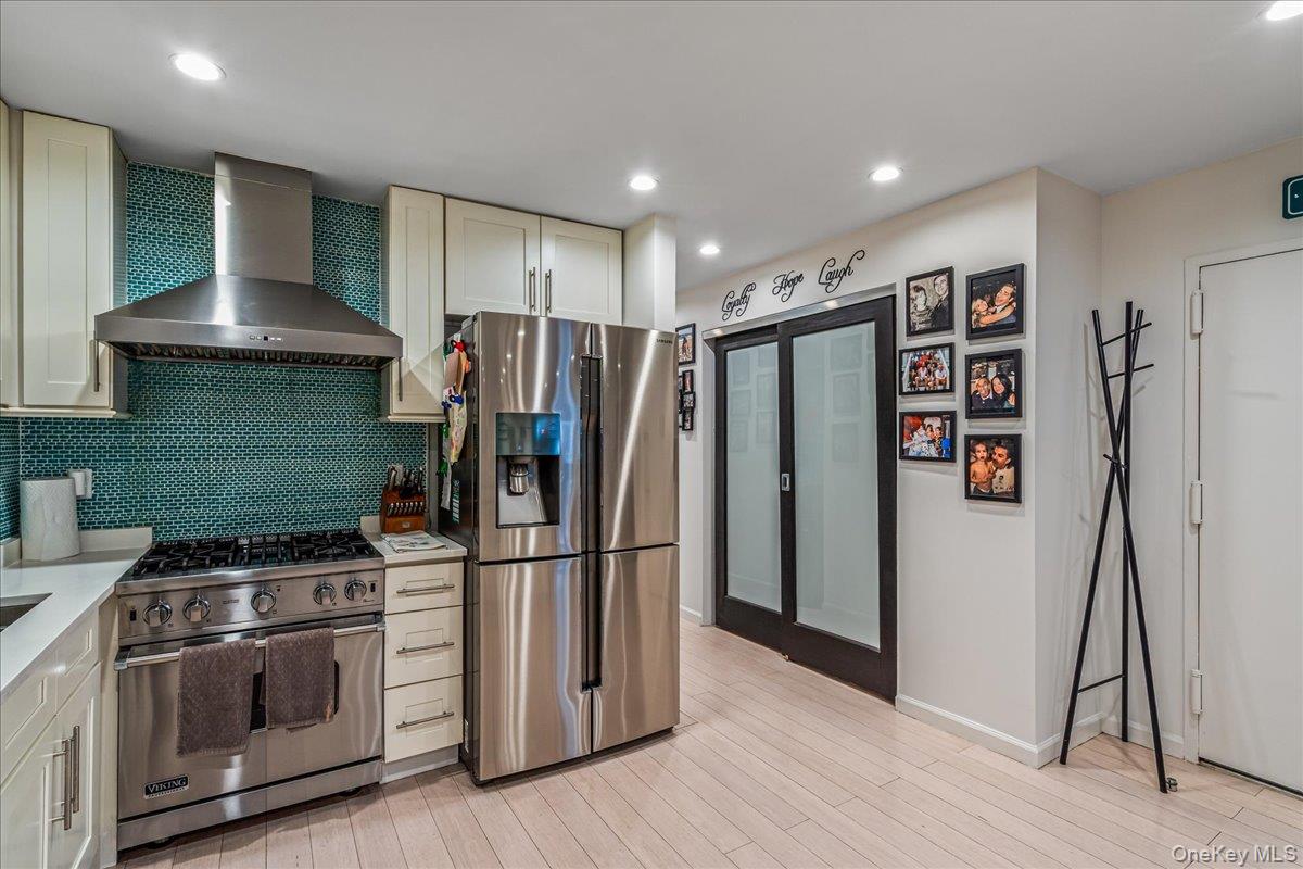 #9 photo, 208-06 Robert Road, Bayside , NY 11360