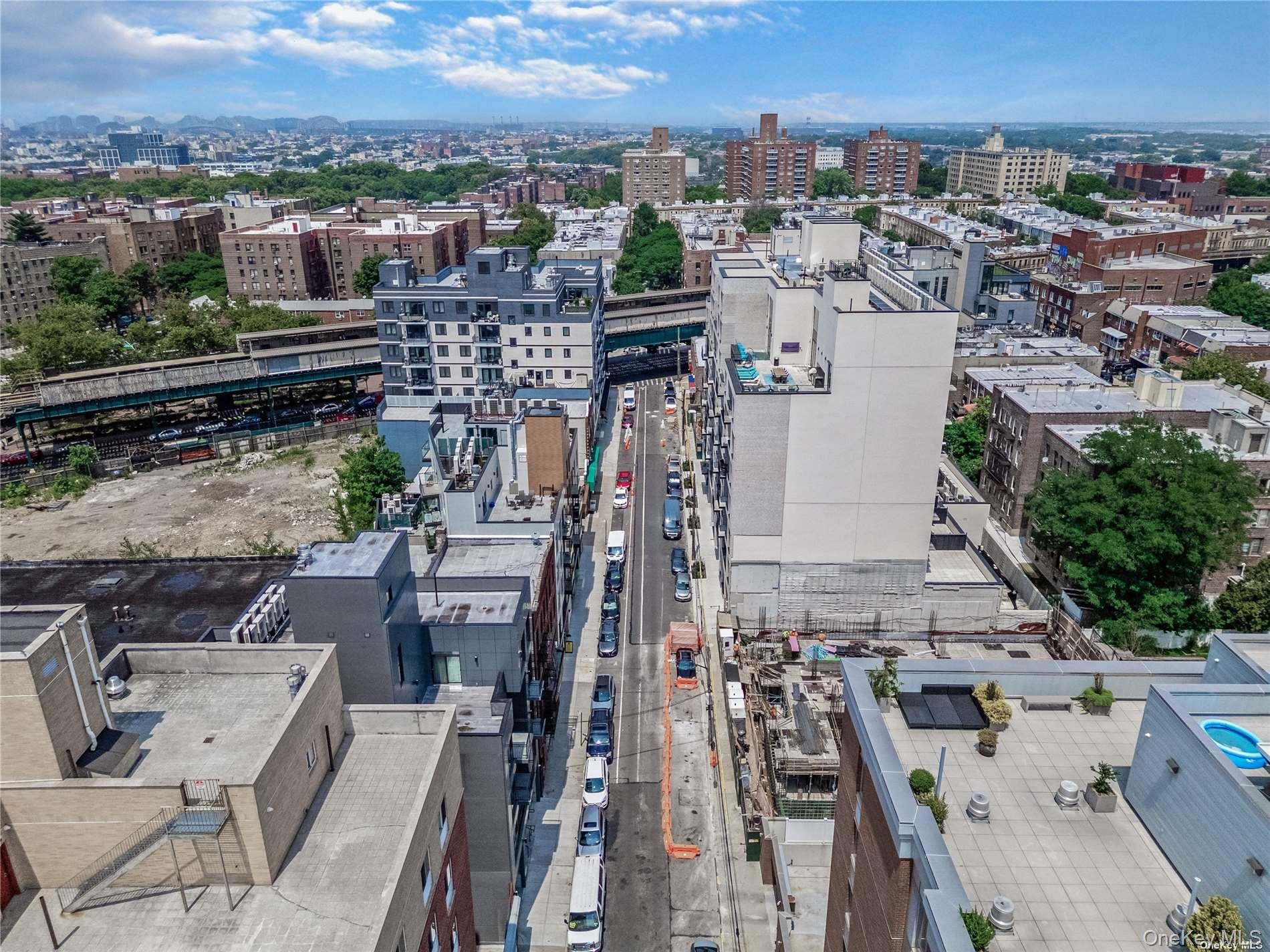 #20 photo, 43-30 52 Street, クイーンズ区 Woodside , NY 11377