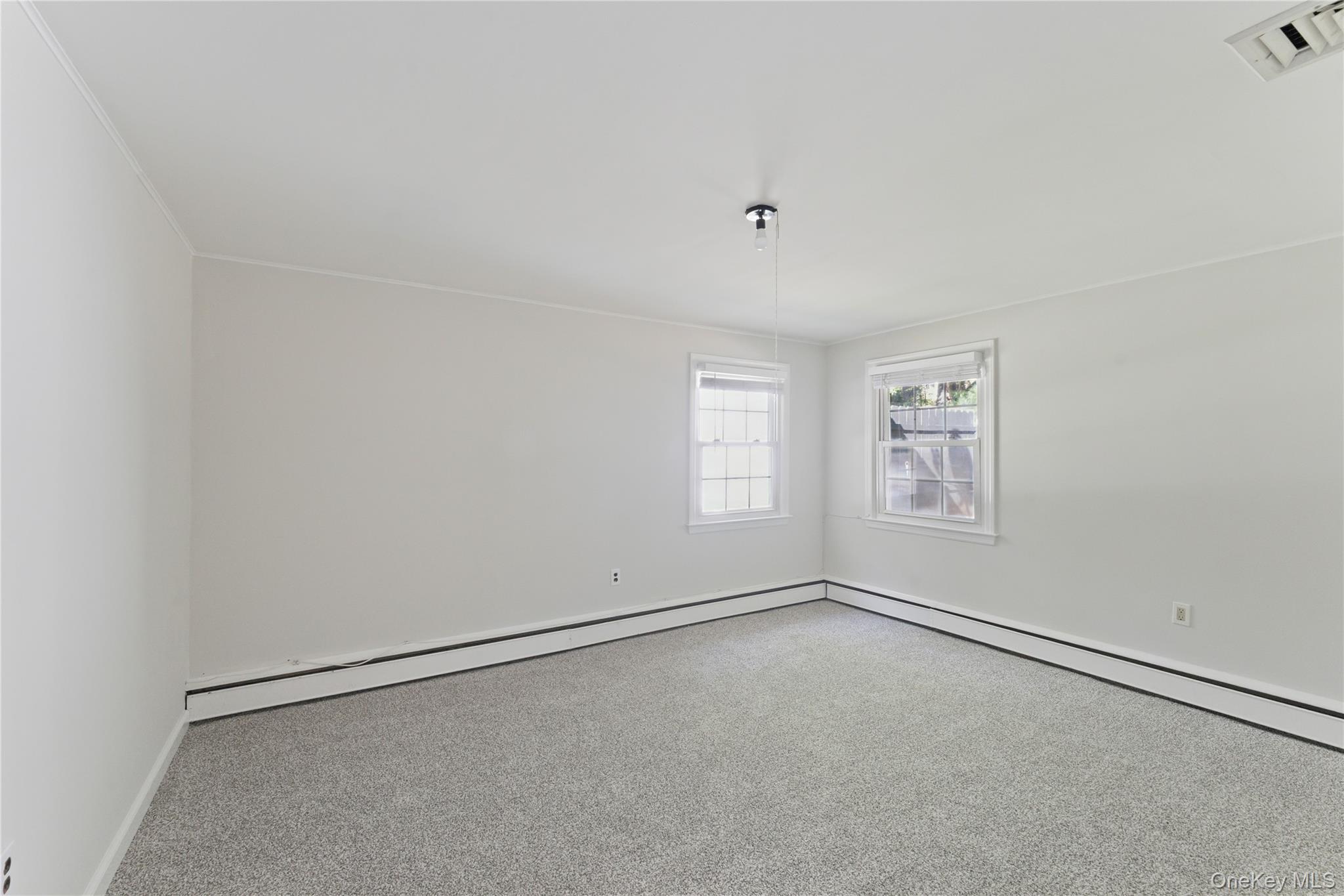 #13 photo, 29 Squiretown Road, サフォーク郡 Hampton Bays , NY 11946