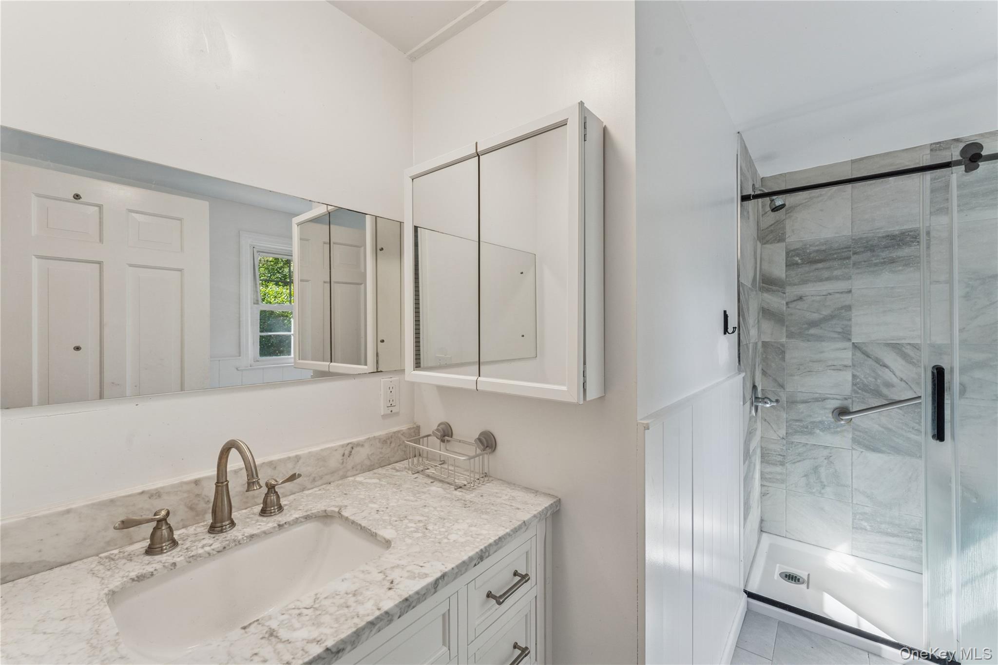 #14 photo, 29 Squiretown Road, サフォーク郡 Hampton Bays , NY 11946