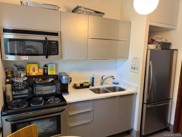 #14 photo, 2550 Crescent Street, Astoria , NY 11102