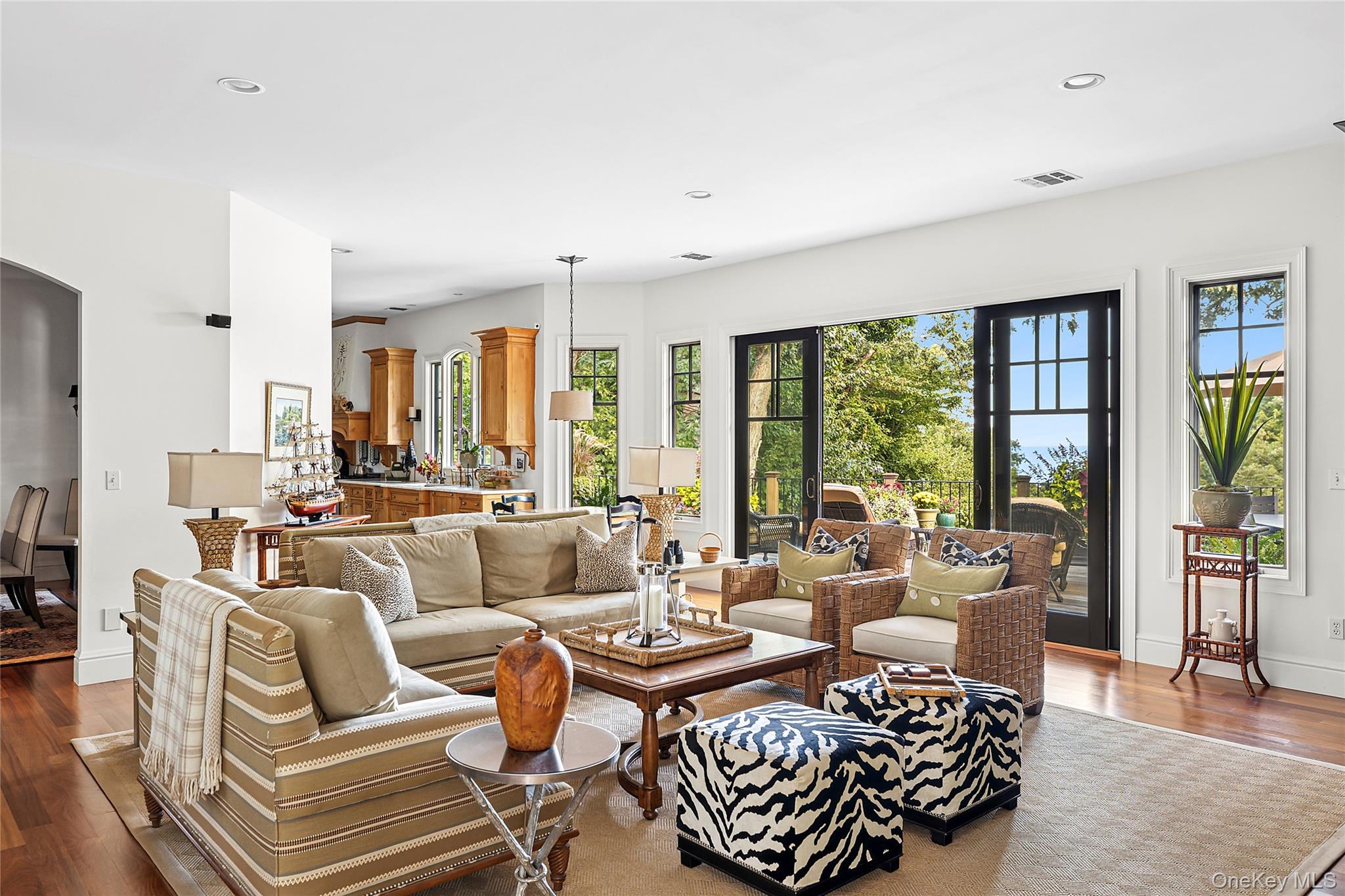 #8 photo, 19 Ridge Lane, Miller Place , NY 11764