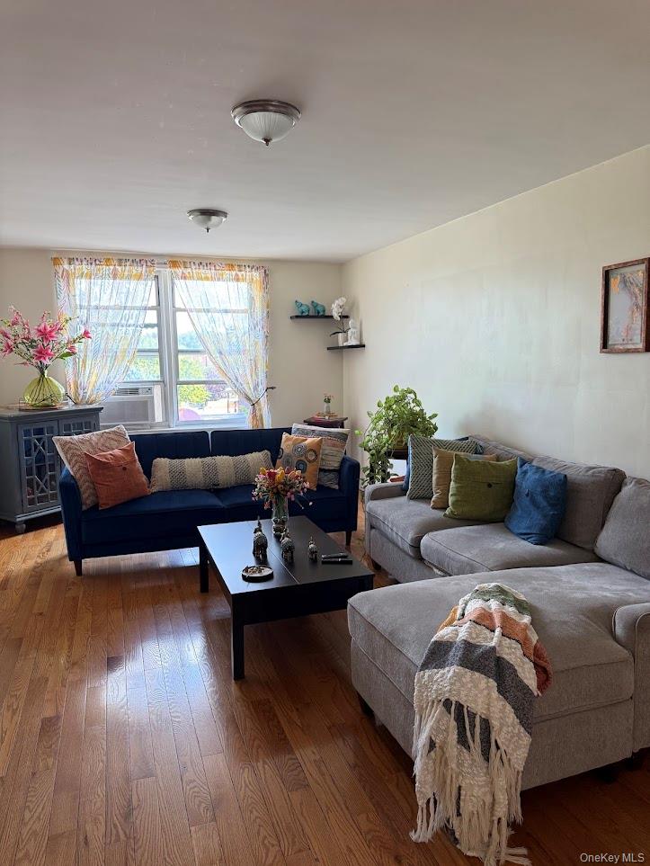 #1 photo, 60-11 Broadway, クイーンズ区 Woodside , NY 11377