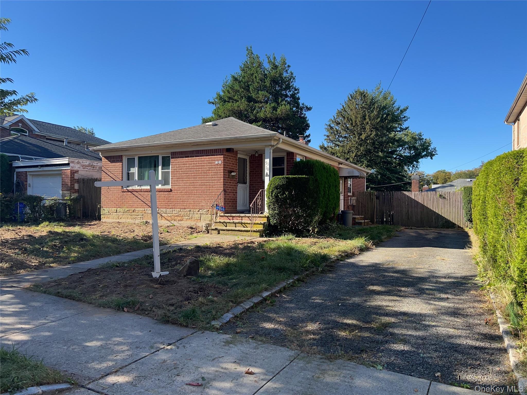 #4 photo, 5110 248th Street, Little Neck , NY 11362