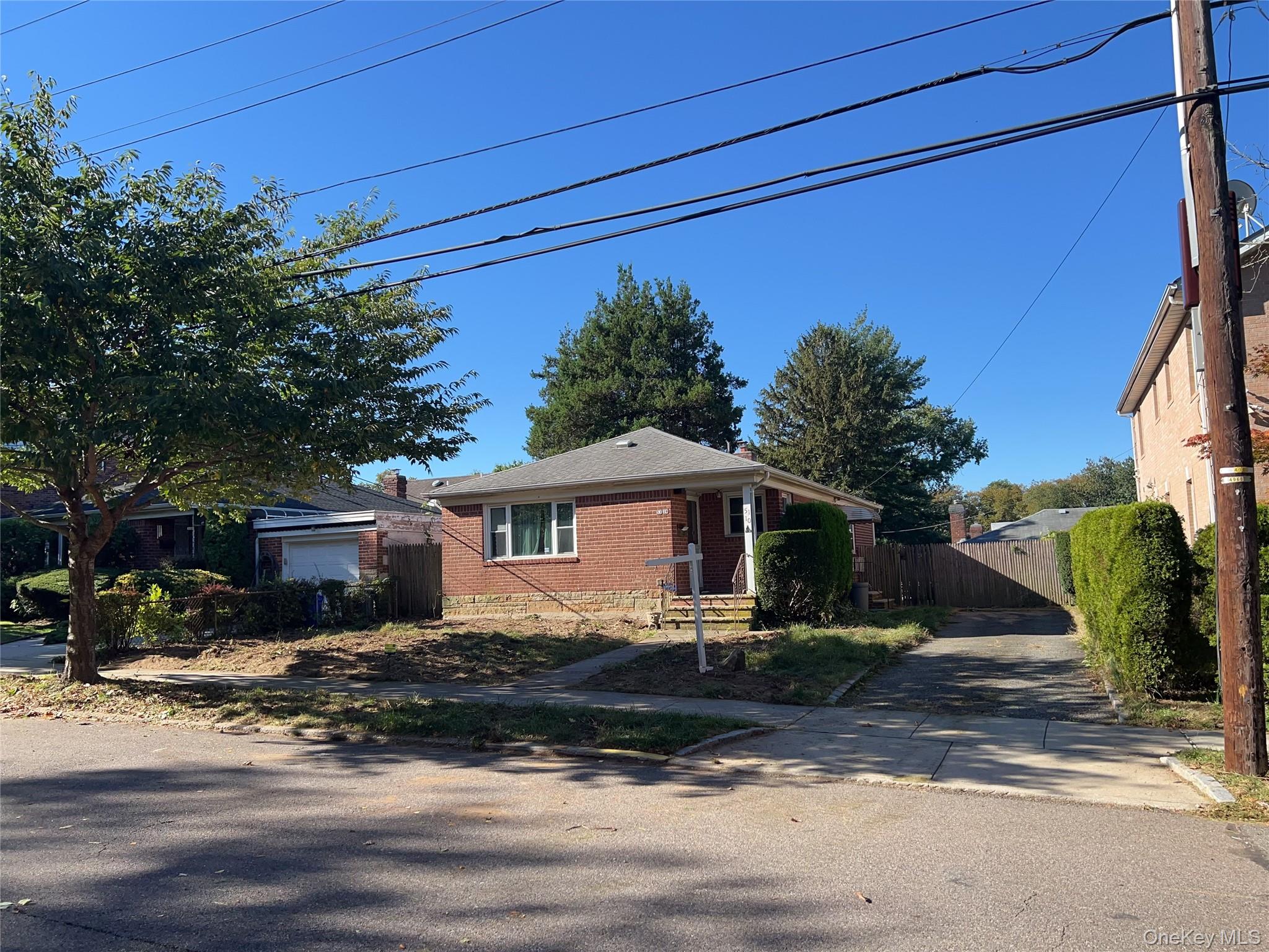 #5 photo, 5110 248th Street, Little Neck , NY 11362