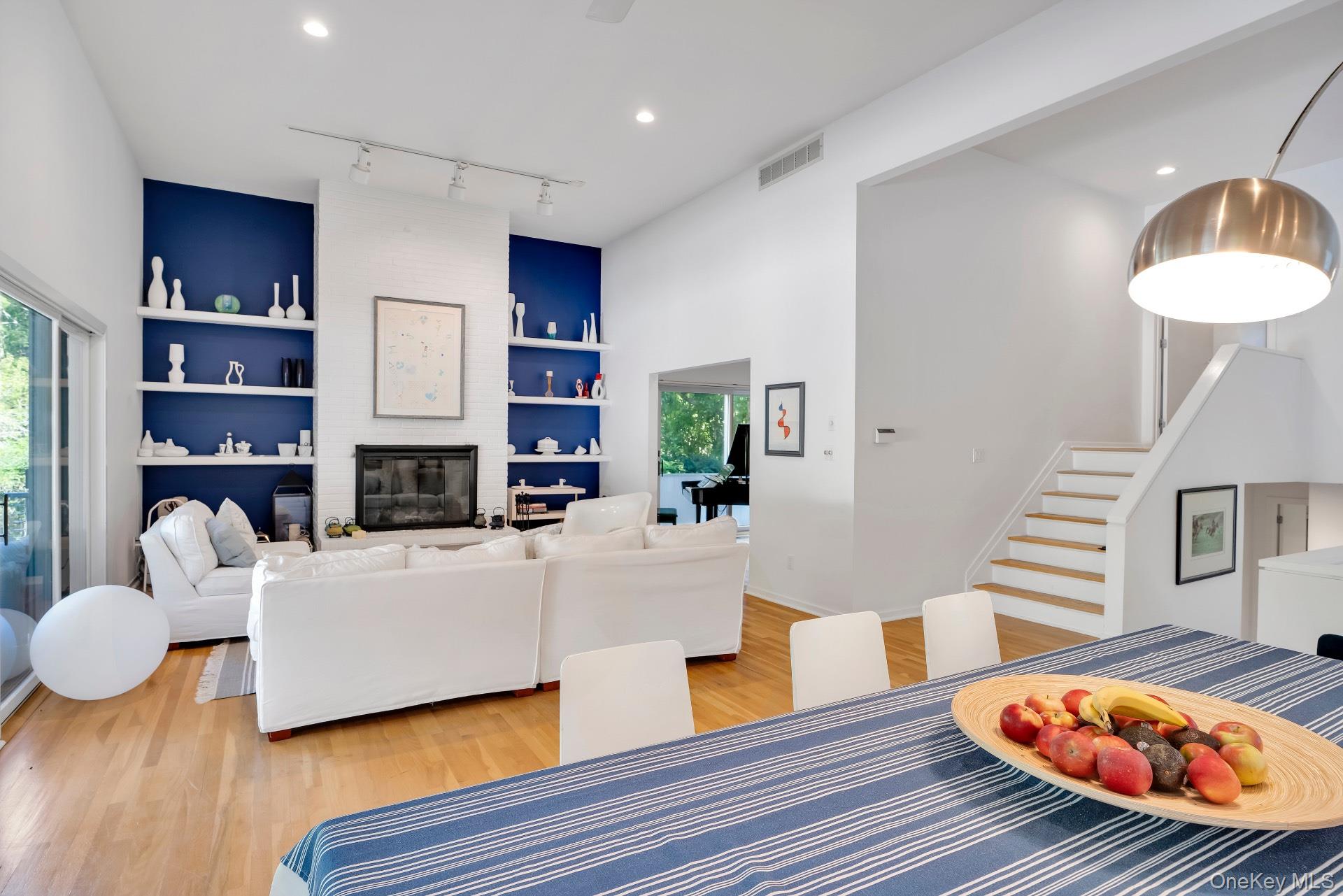 #5 photo, 30 Pheasant Run, Quogue , NY 11959