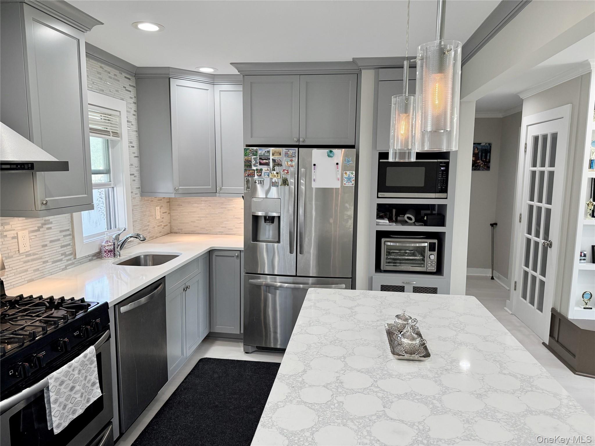 #10 photo, 27 Central Avenue, North Babylon , NY 11703