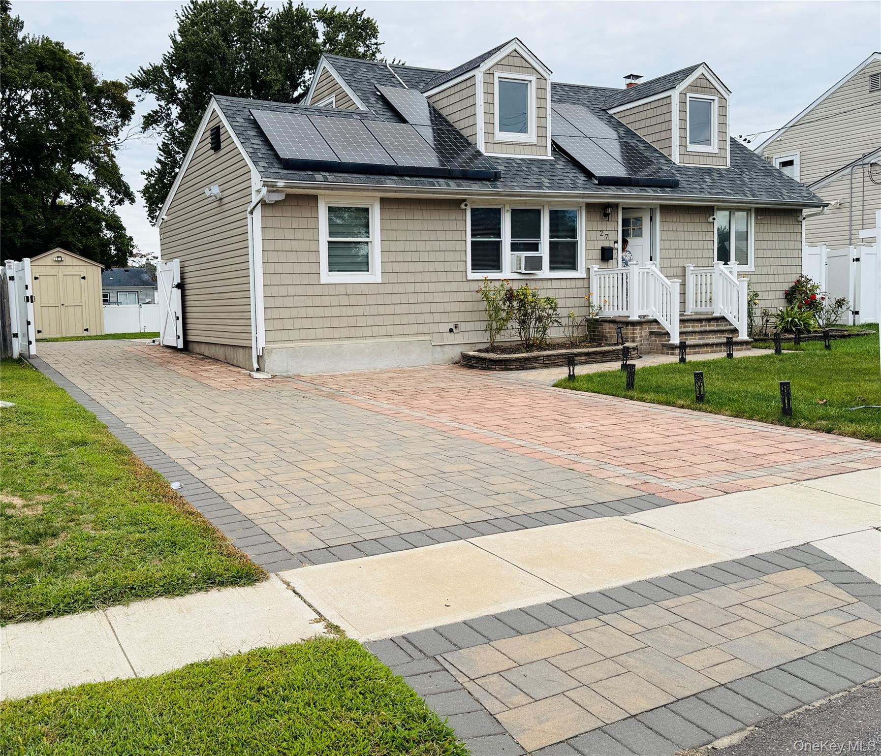 #2 photo, 27 Central Avenue, North Babylon , NY 11703