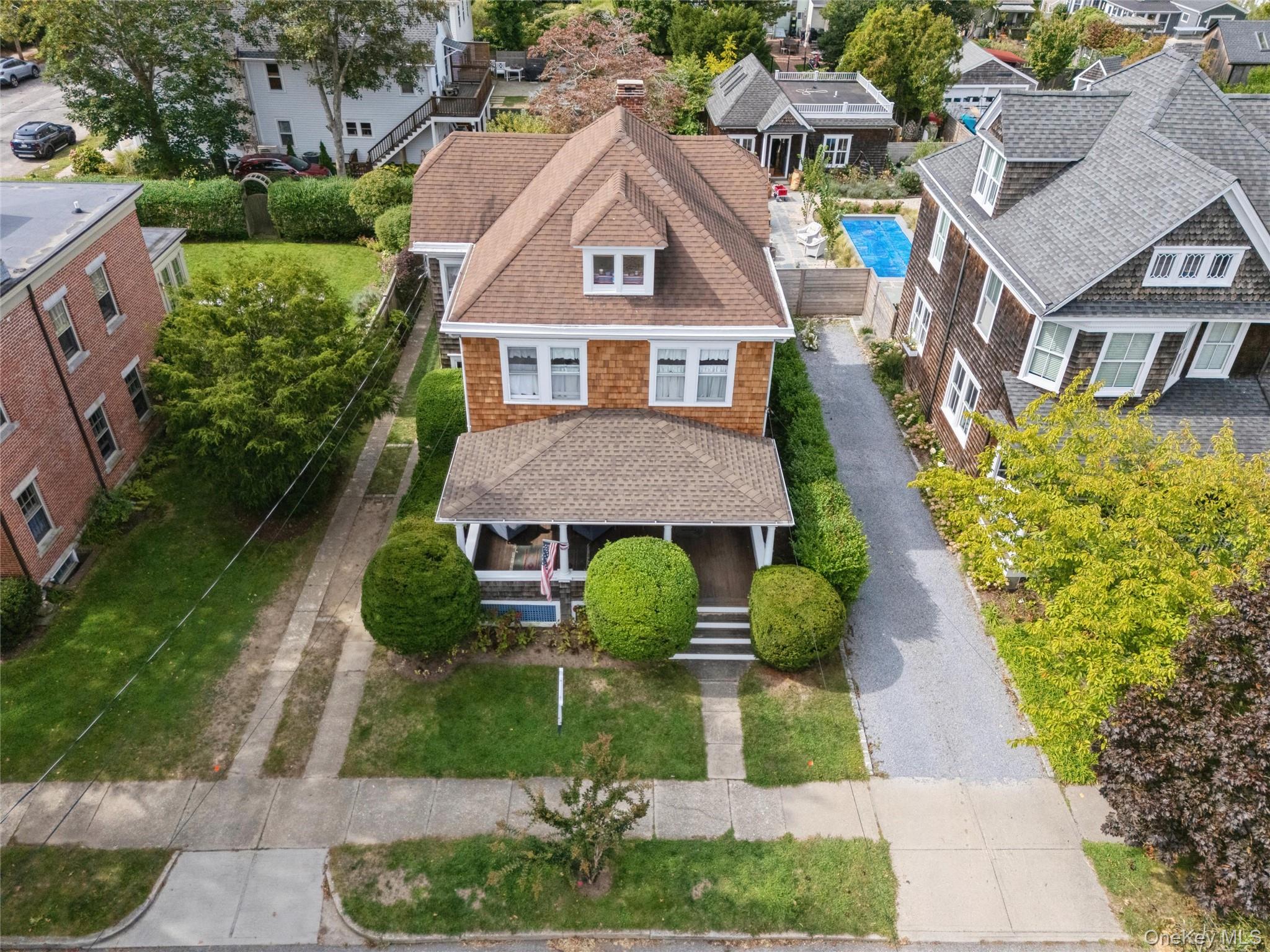 #2 photo, 609 1st Street, Greenport , NY 11944