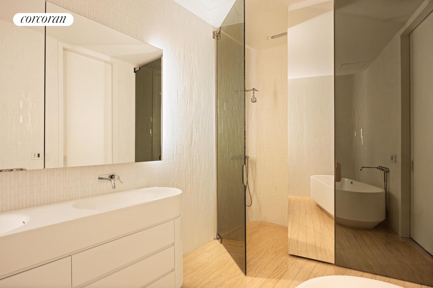 #13 photo, 56 LEONARD Street, マンハッタン Tribeca , NY 10013