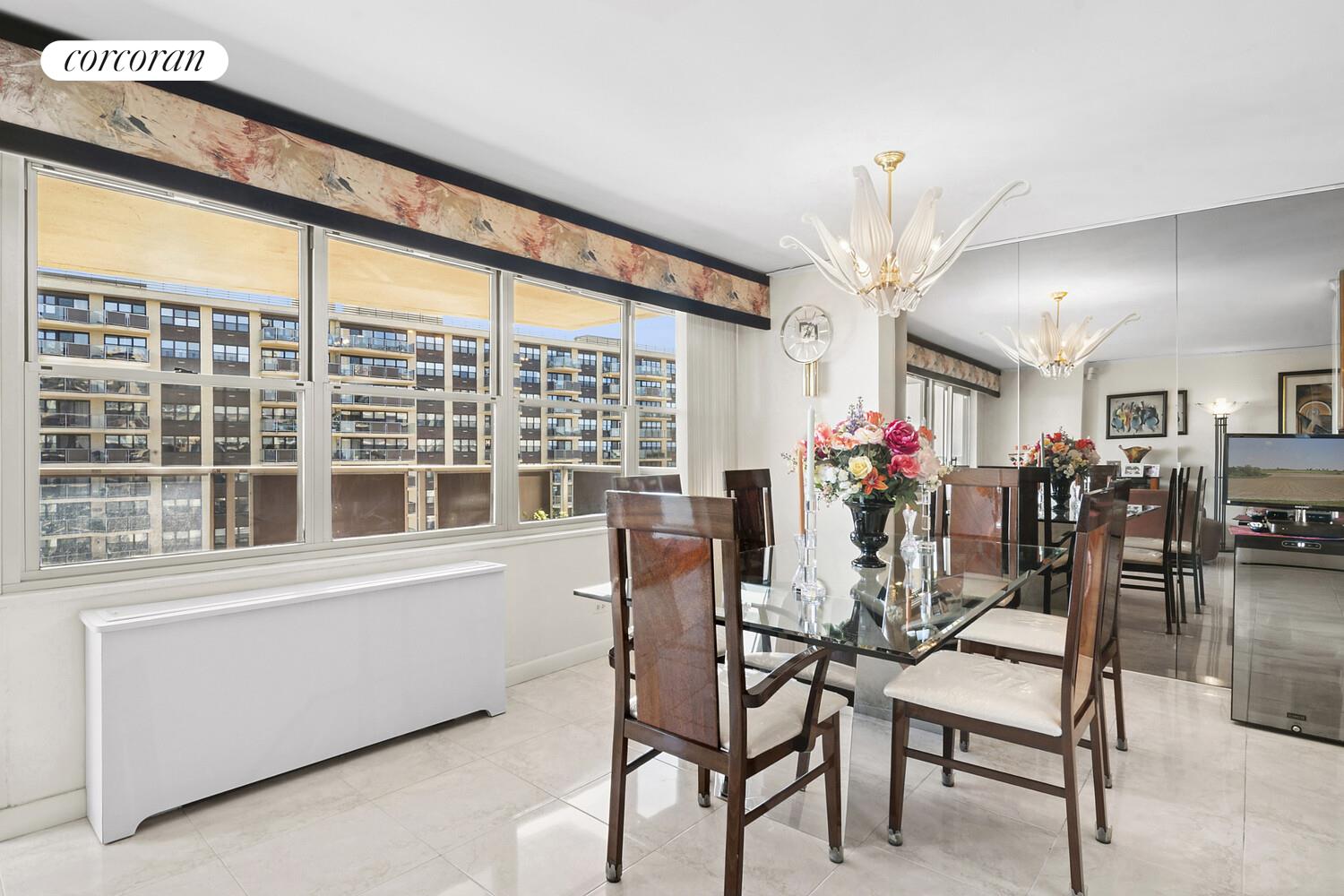 #5 photo, 17-85 215TH Street, クイーンズ区 Bay Terrace , NY 11360