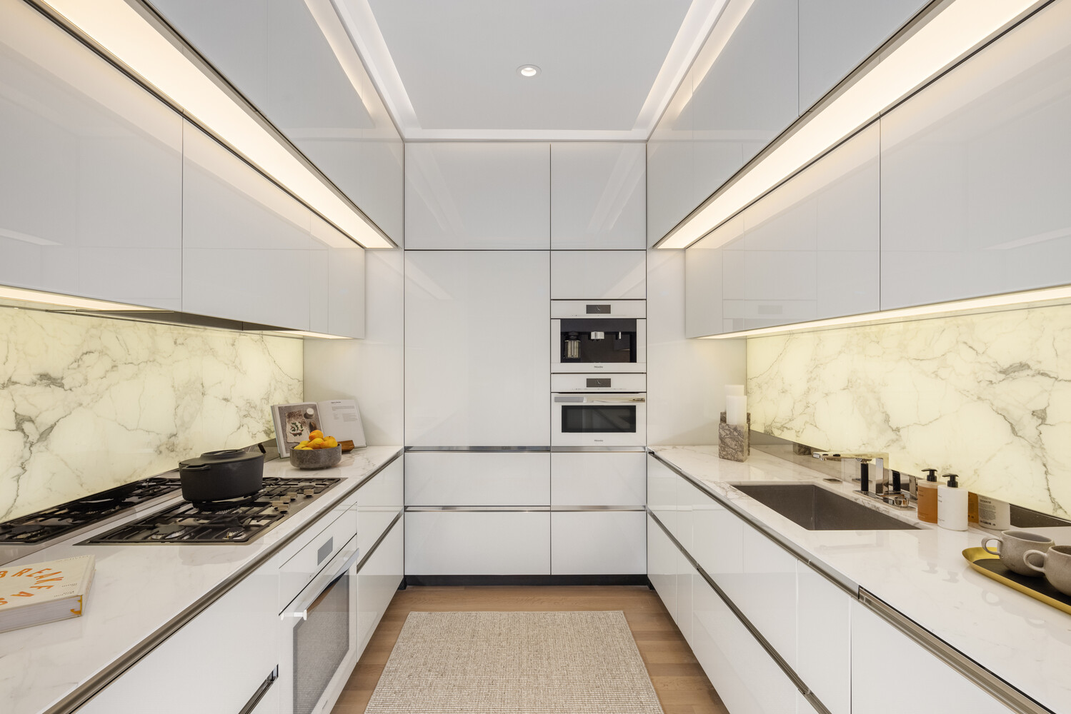 #4 photo, 53 W 53RD Street, マンハッタン Midtown , NY 10019