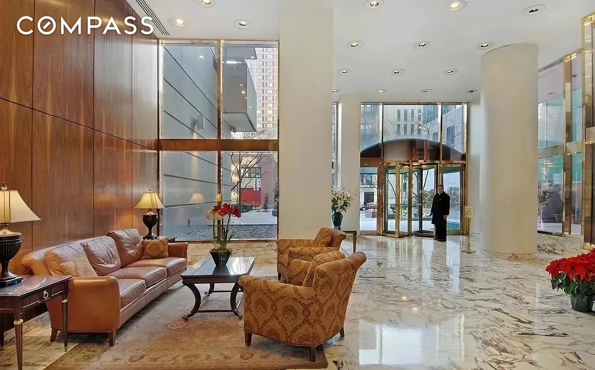 #19 photo, 235 E 40th Street, マンハッタン Murray Hill , NY 10016