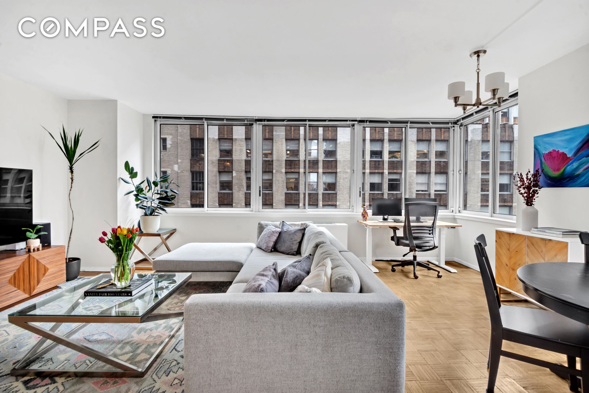 #3 photo, 235 E 40th Street, マンハッタン Murray Hill , NY 10016