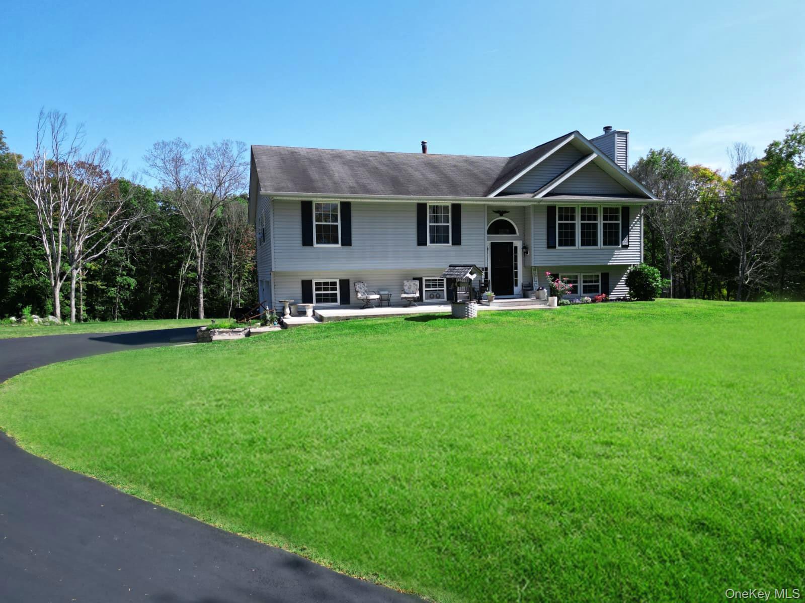 #1 photo, 606 Twin Arch Road, Rock Tavern , NY 12575