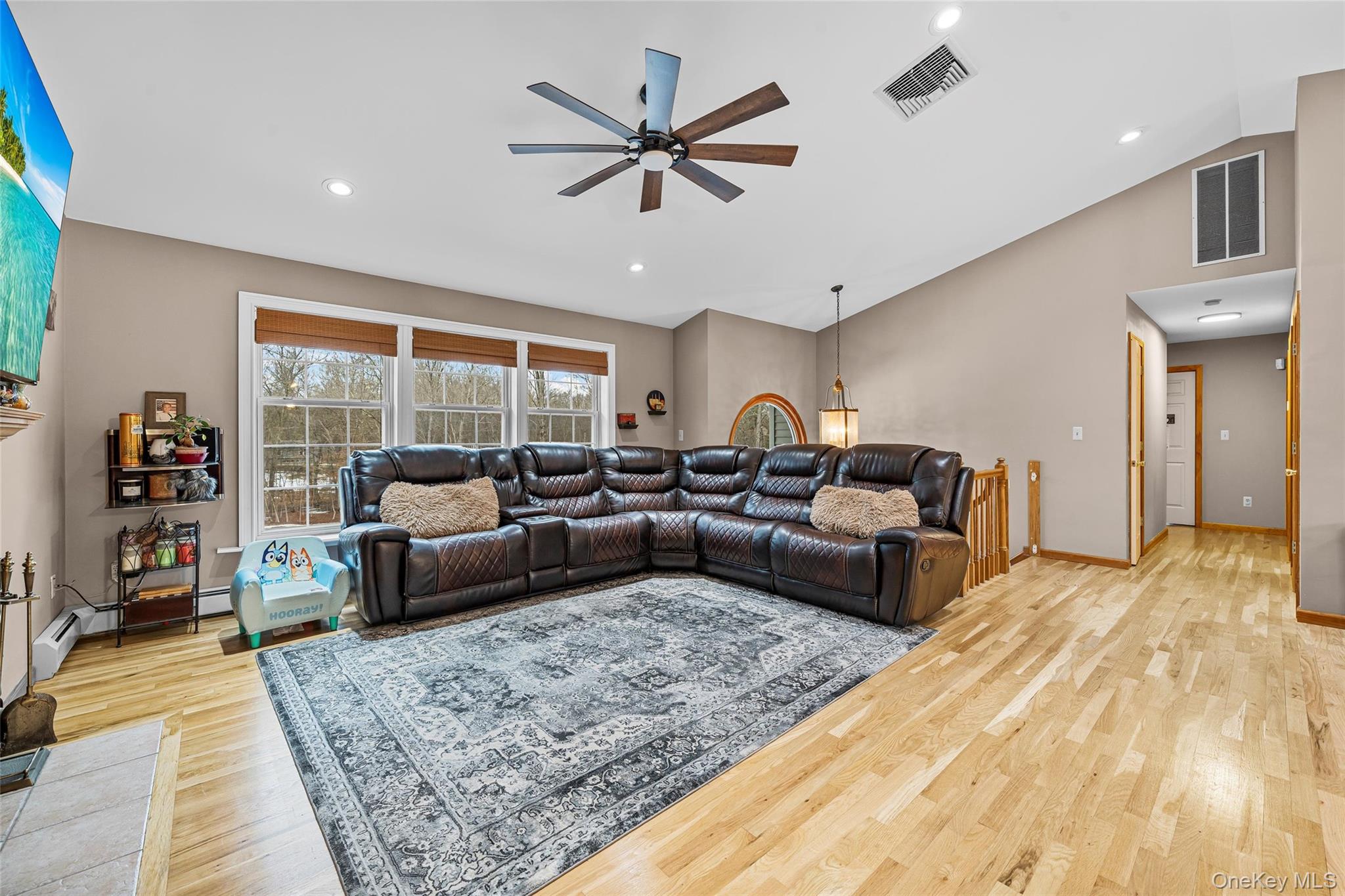 #7 photo, 606 Twin Arch Road, Rock Tavern , NY 12575