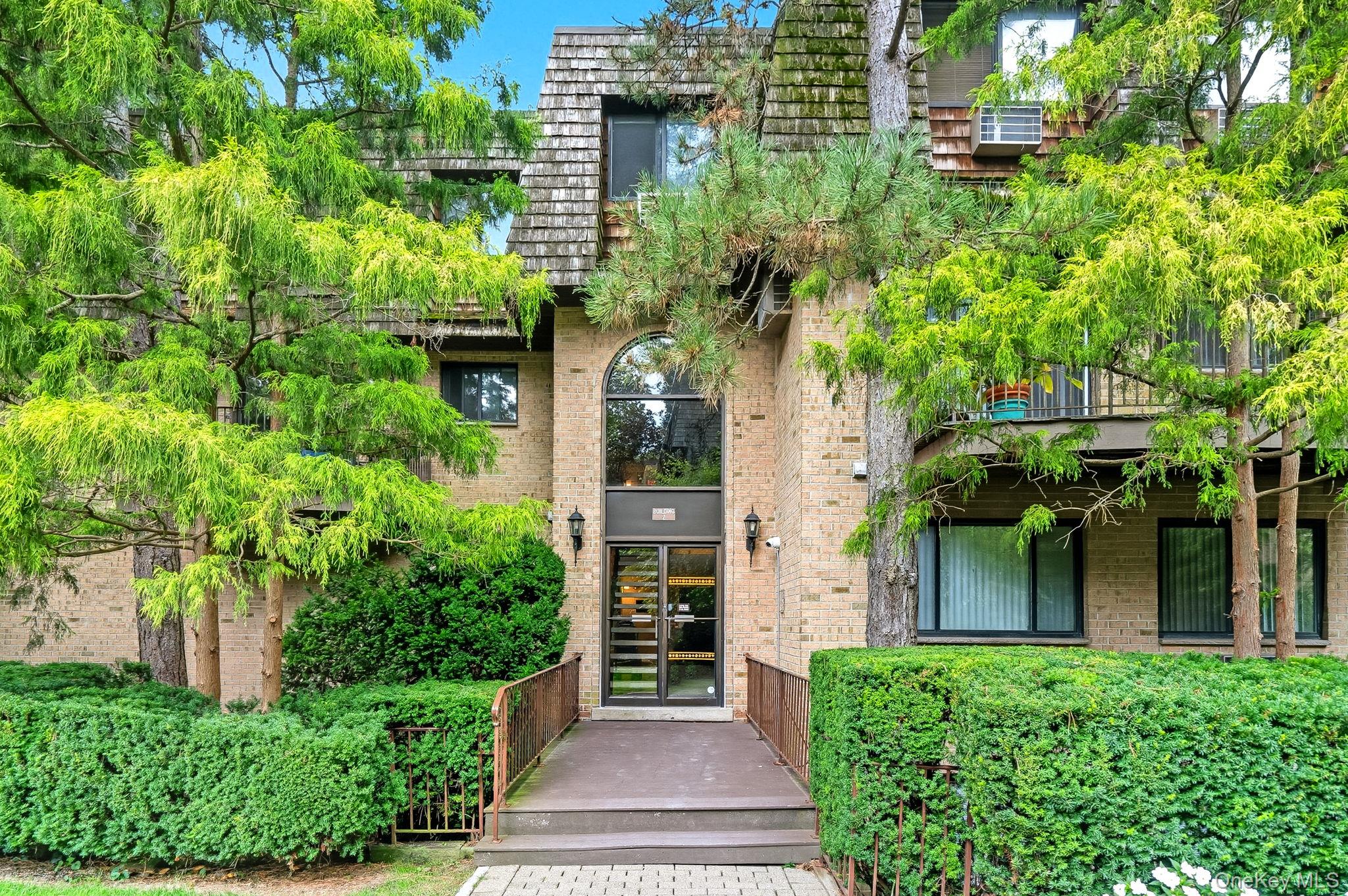 #1 photo, 500 Central Park Avenue, Scarsdale , NY 10583