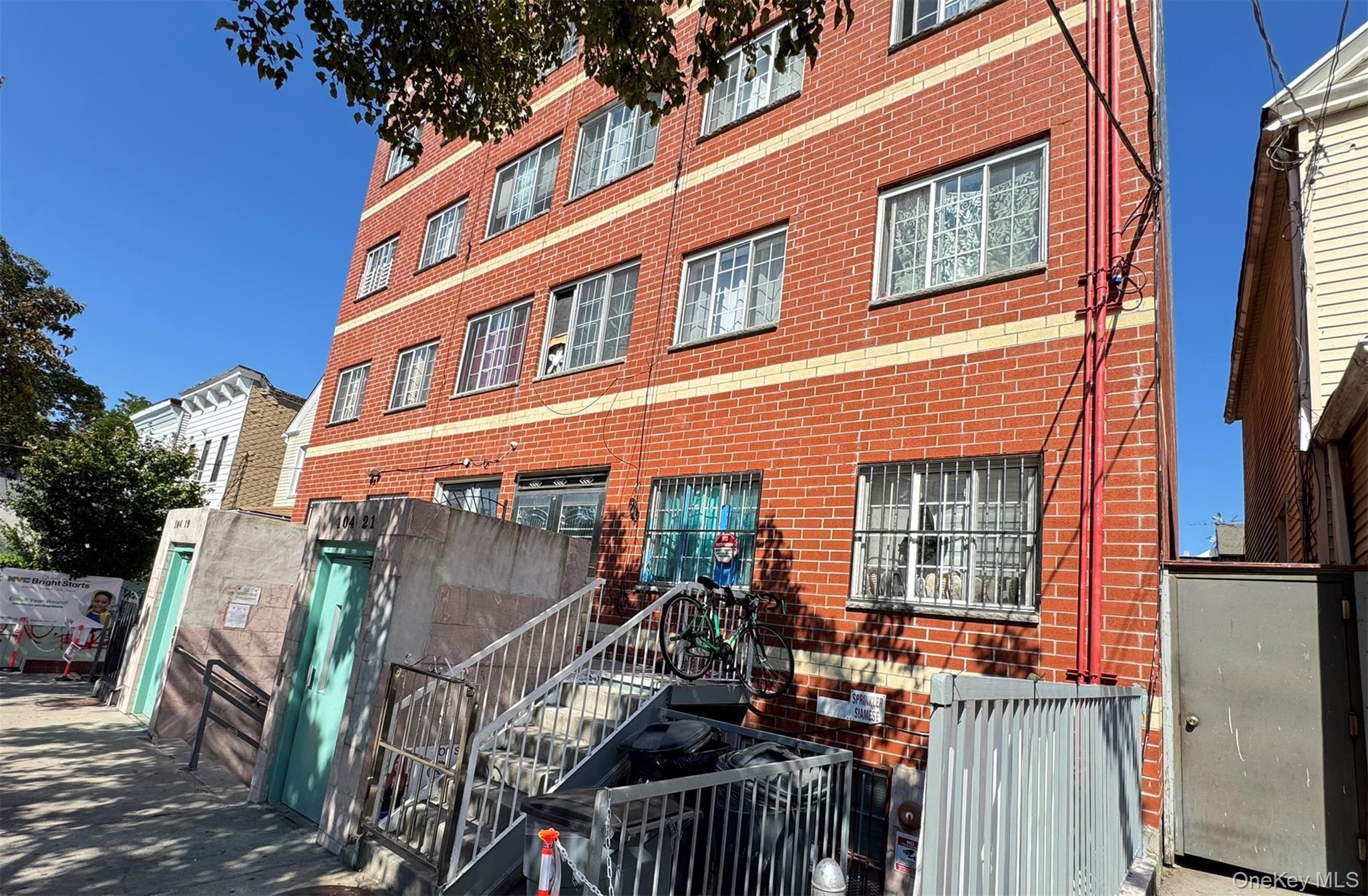 #2 photo, 104-21 39th Avenue, クイーンズ区 Corona , NY 11368