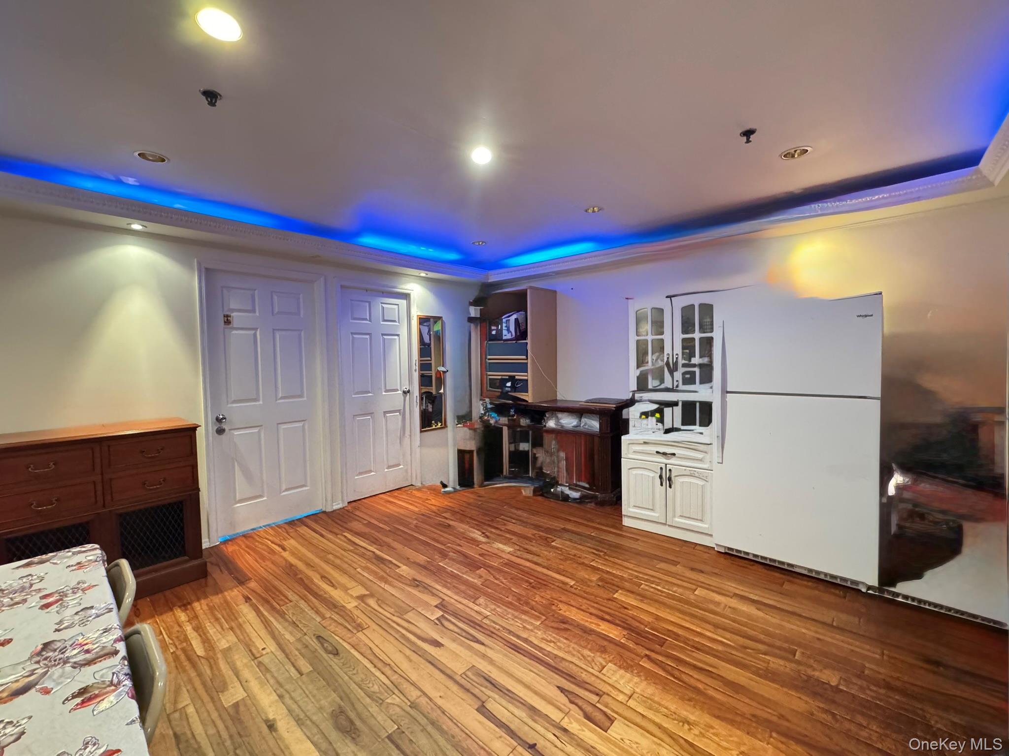 #4 photo, 104-21 39th Avenue, クイーンズ区 Corona , NY 11368