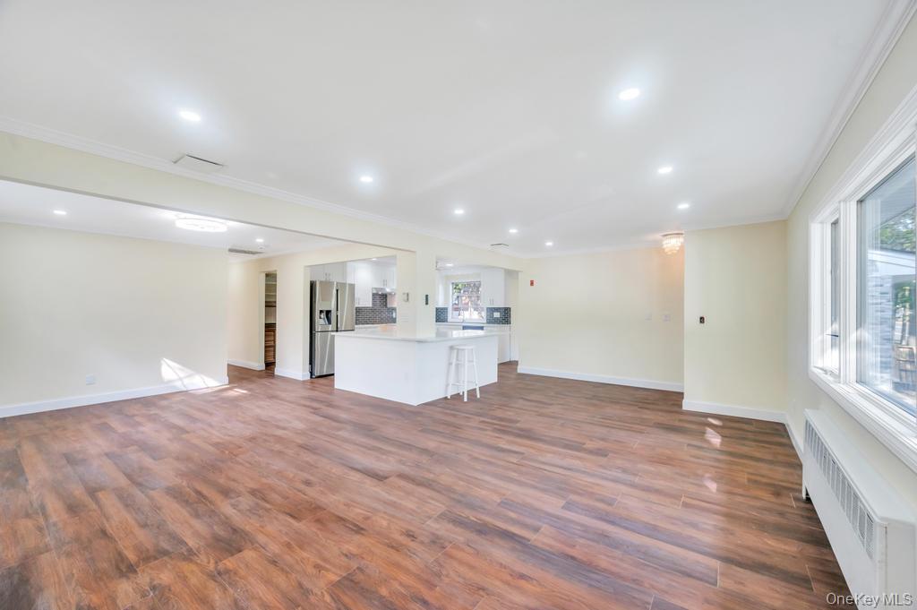 #12 photo, 3771 Jerusalem Avenue, Seaford , NY 11783