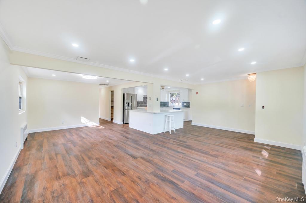 #13 photo, 3771 Jerusalem Avenue, Seaford , NY 11783