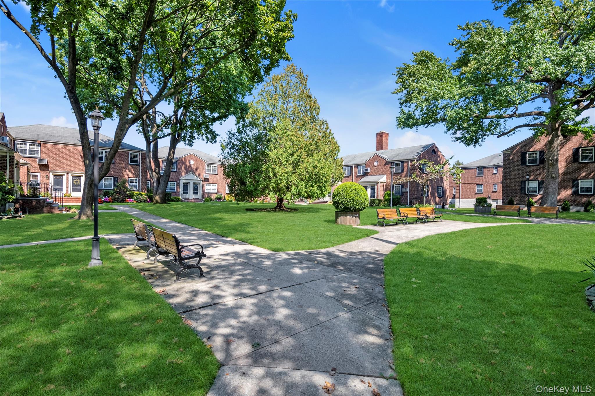 #11 photo, 211-11 73 Avenue, クイーンズ区 Bayside , NY 11364