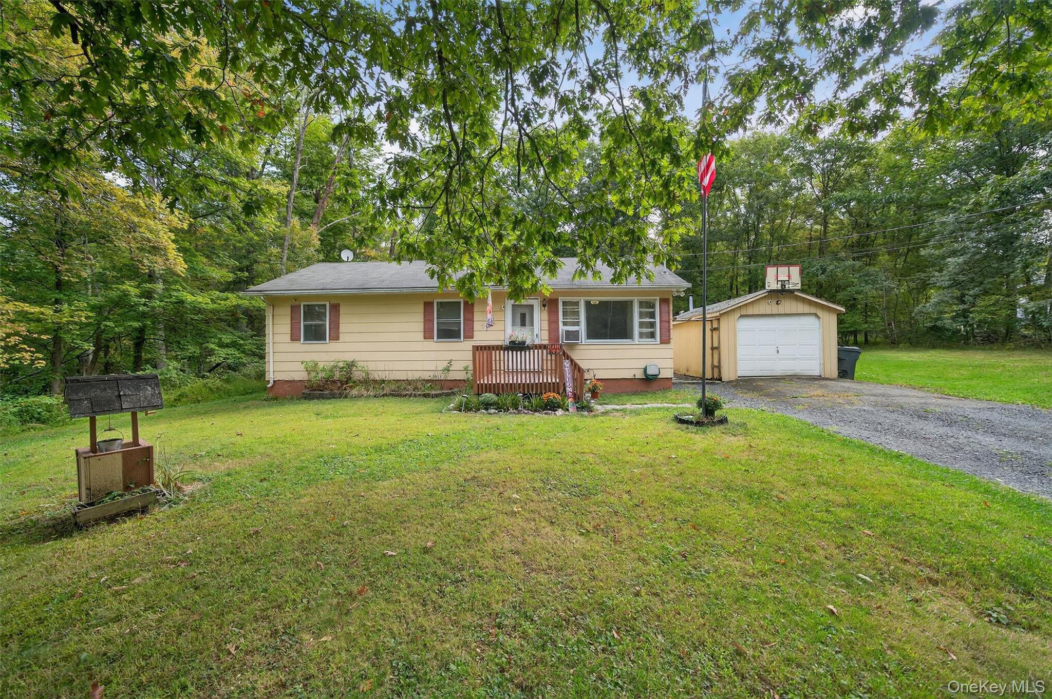 #1 photo, 68 Quannacut Road, 纽约州 Pine Bush , NY 12566