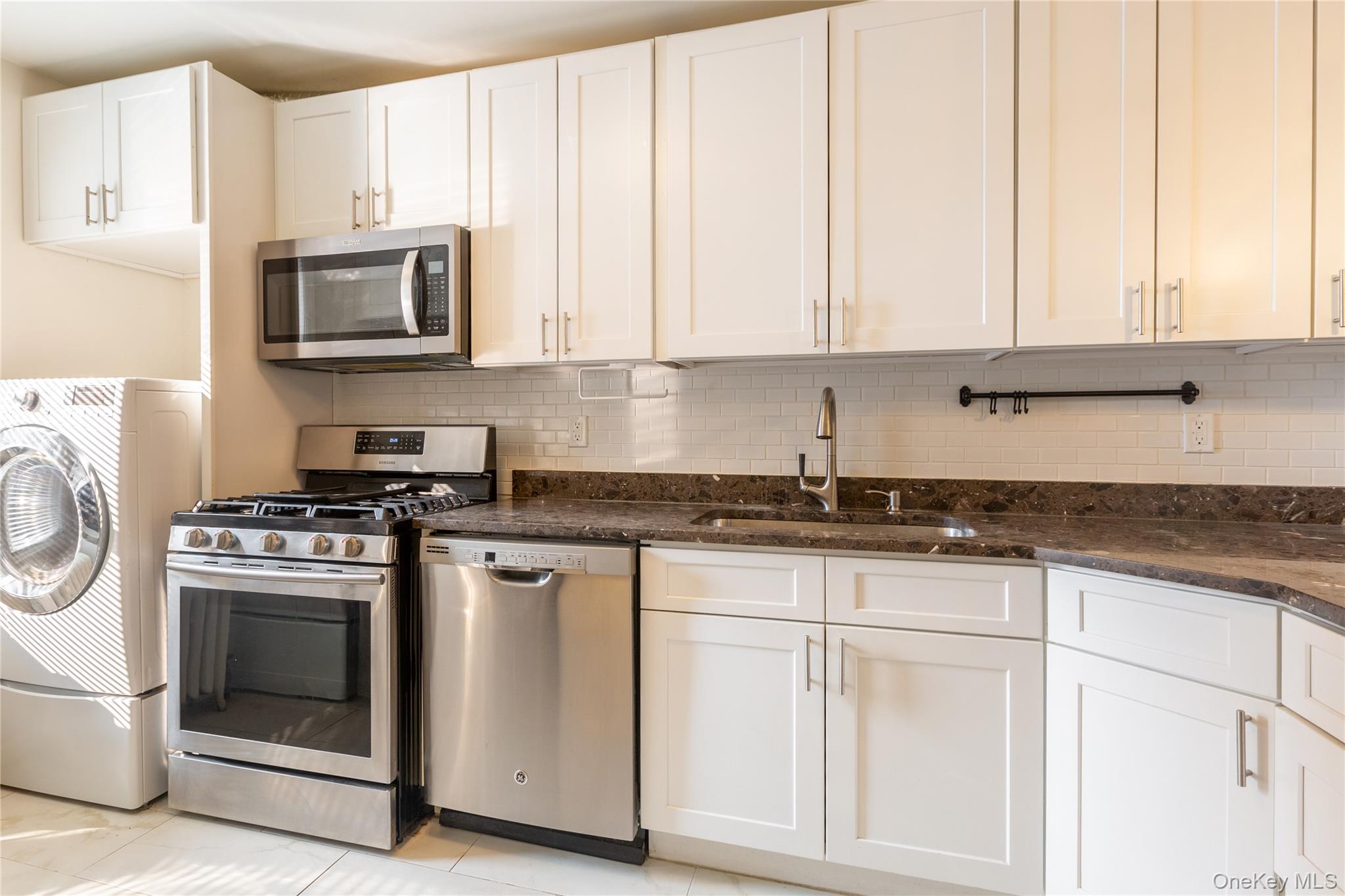 #3 photo, 3801 Sedgwick Avenue, Bronx , NY 10463