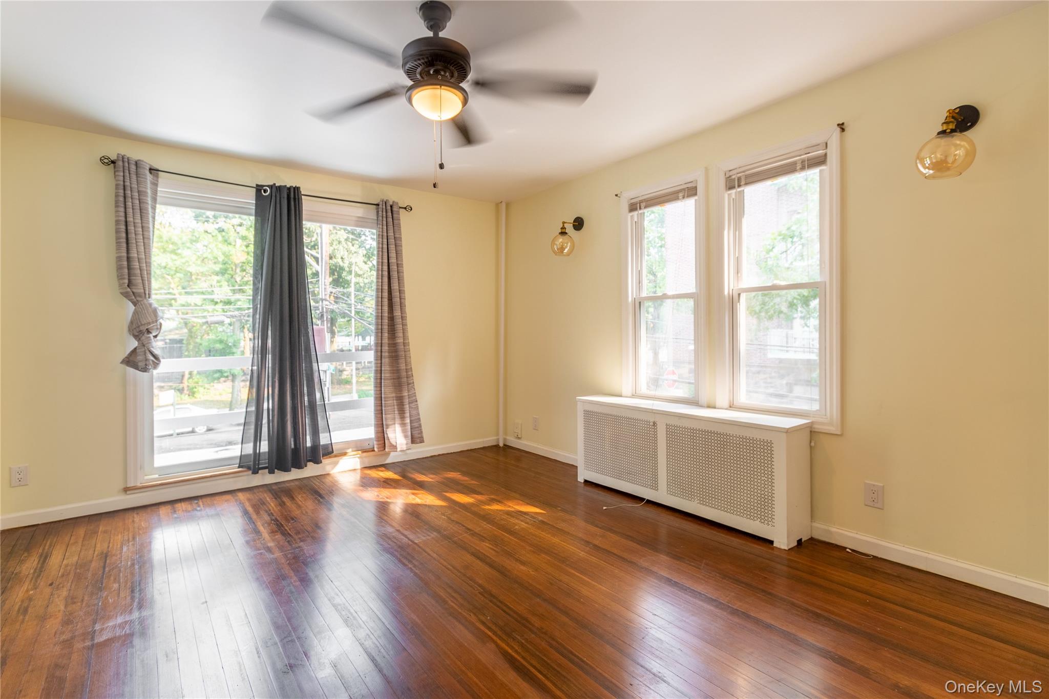 #7 photo, 3801 Sedgwick Avenue, Bronx , NY 10463