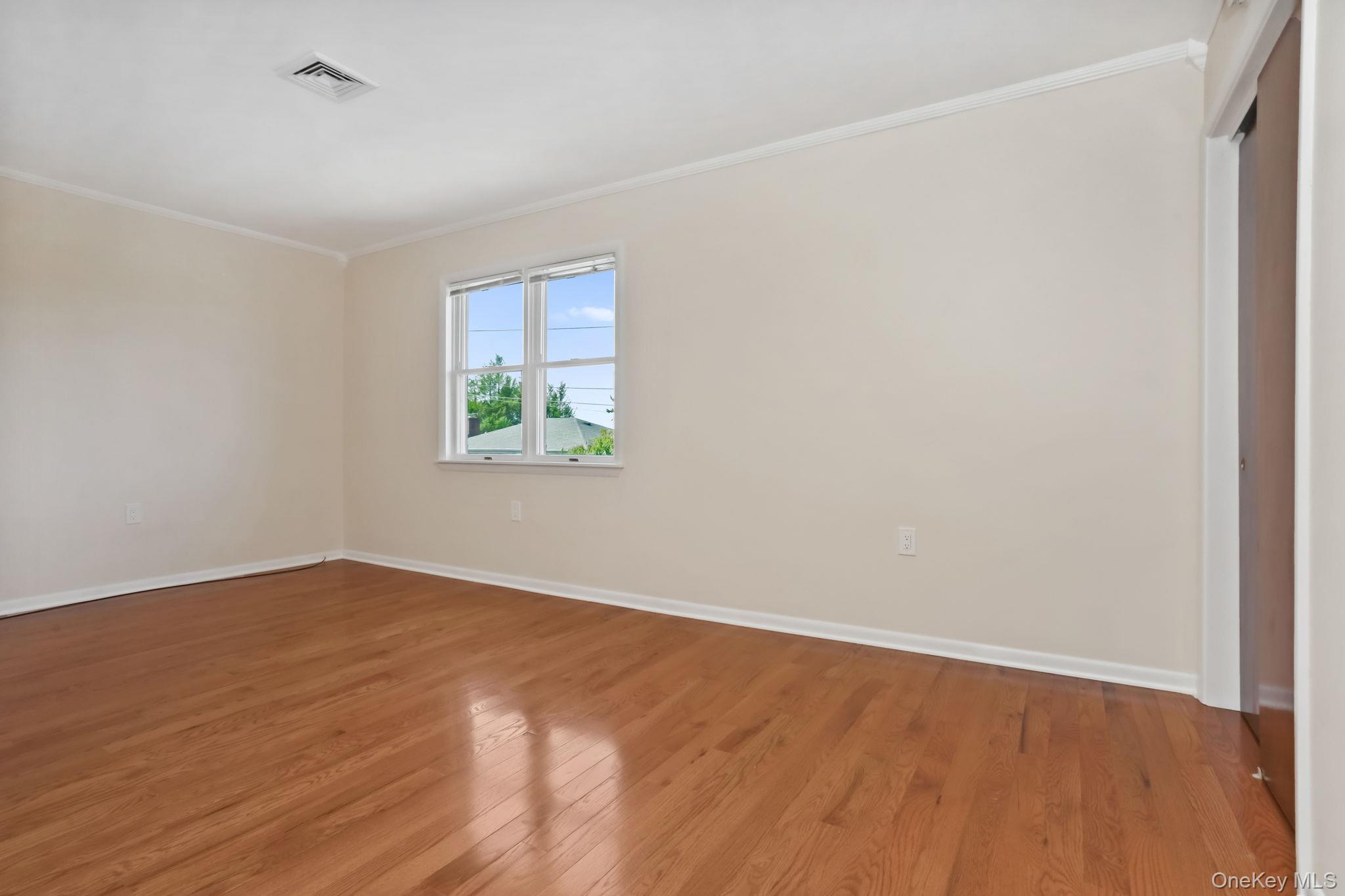 #17 photo, 160 Lakeview Avenue, West Harrison , NY 10604