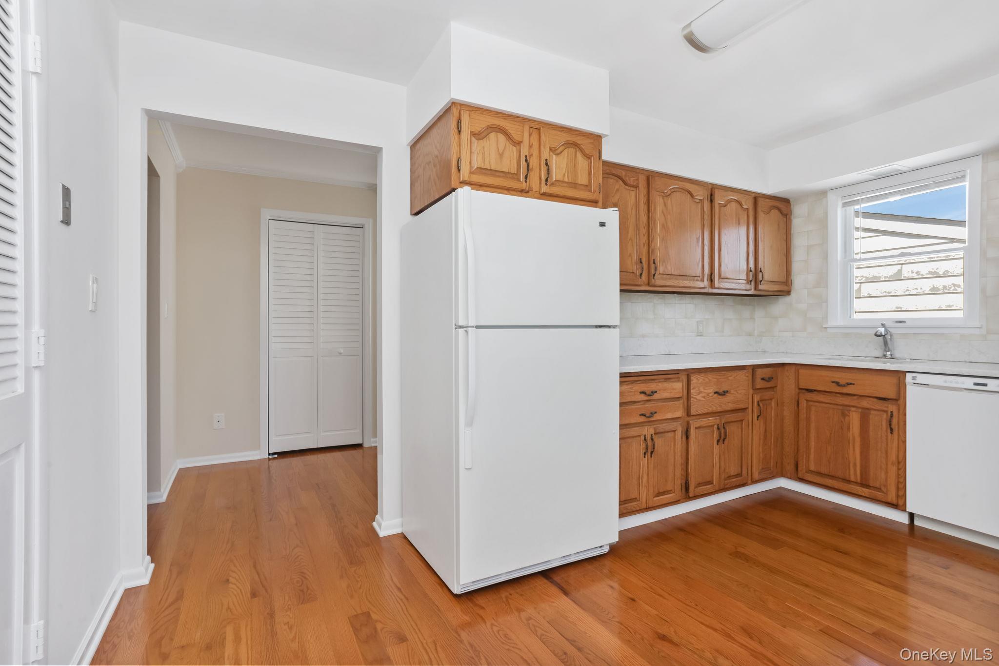 #9 photo, 160 Lakeview Avenue, West Harrison , NY 10604