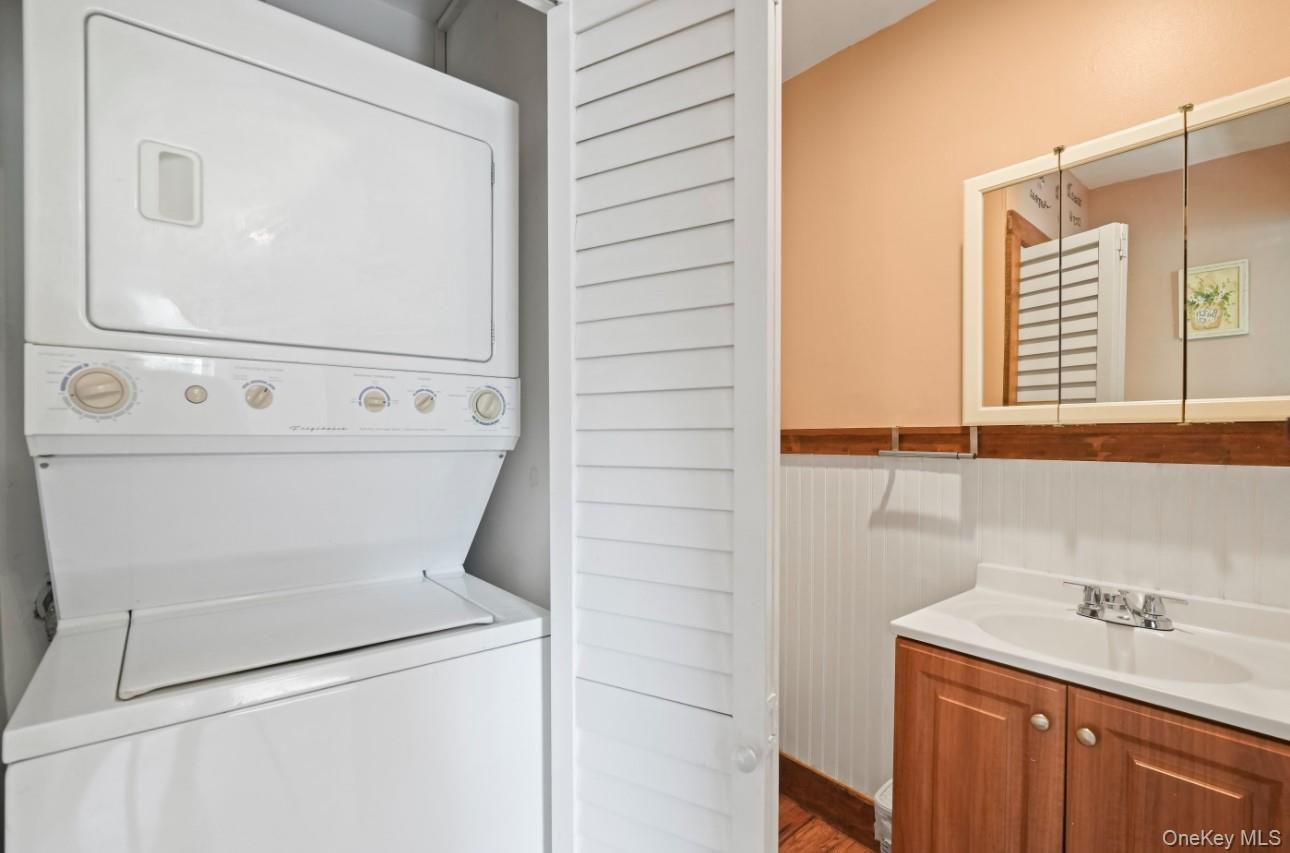 #16 photo, 17 Edgar Place, Port Chester , NY 10573