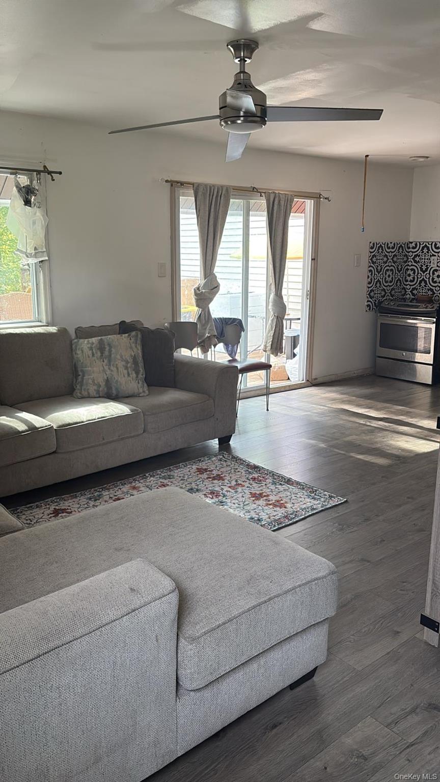 #4 photo, 15 Medallion Road, Kiamesha Lake , NY 12751