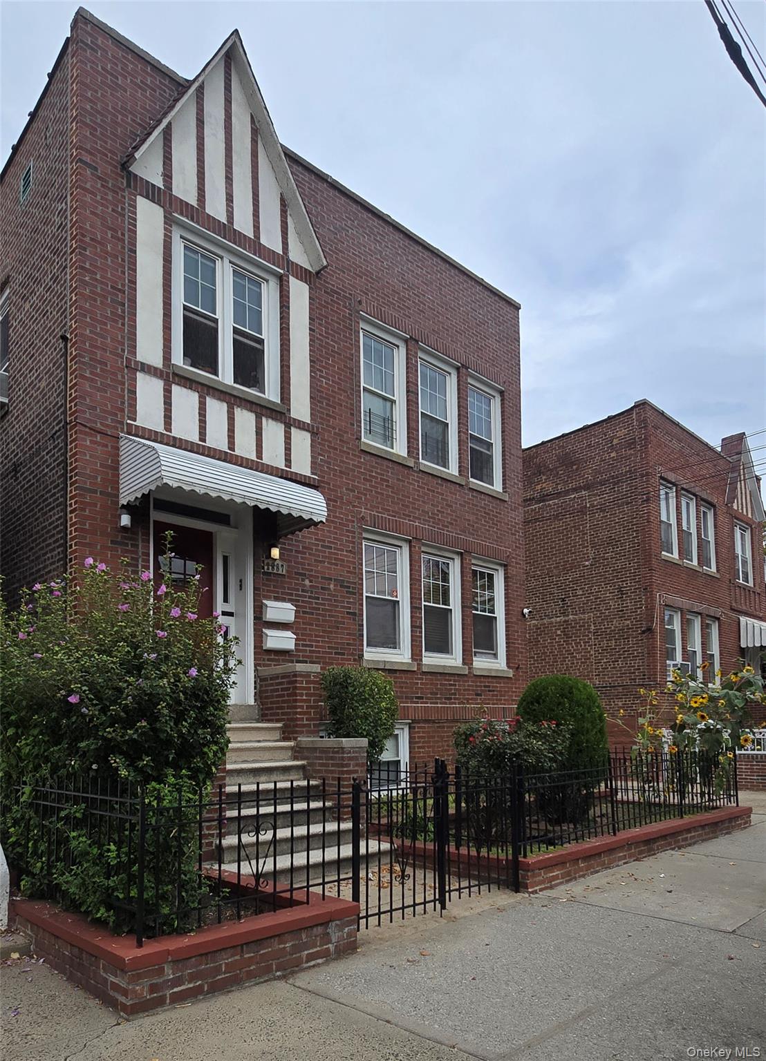 #1 photo, 2887 E 194 Street, Bronx , NY 10461