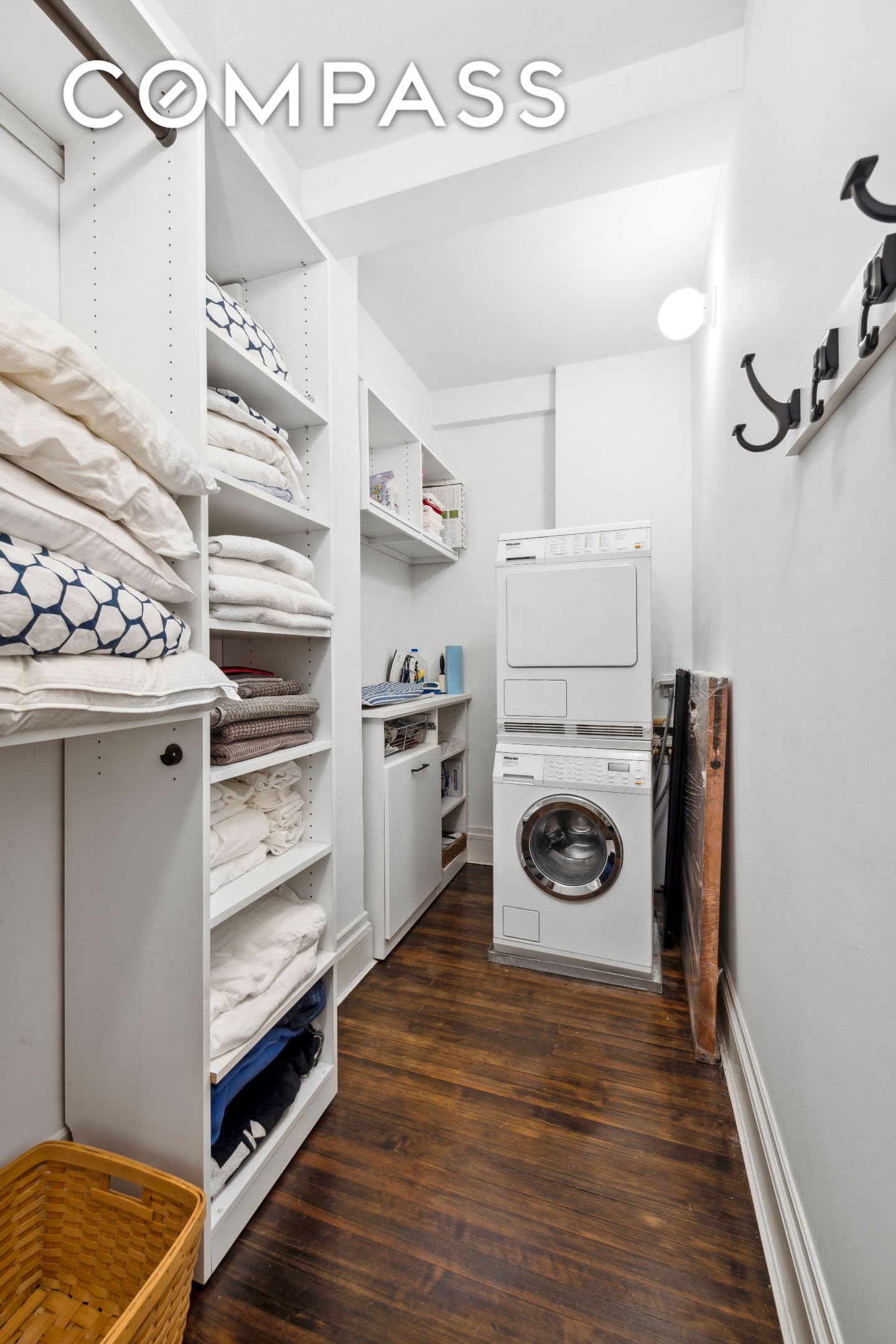 #11 photo, 1 W 67th Street, マンハッタン Upper West Side , NY 10023