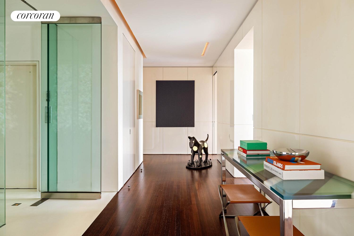 #19 photo, 2 E 88TH Street, Carnegie Hill , NY 10128