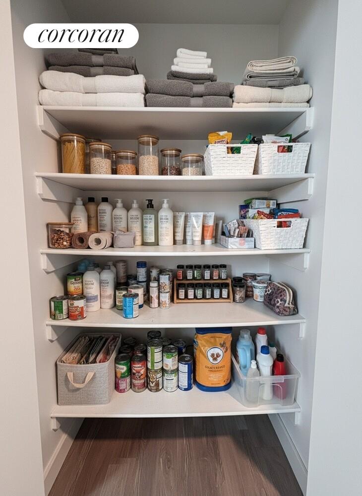 #9 photo, Hunters Point, Hunters Point , NY 11101