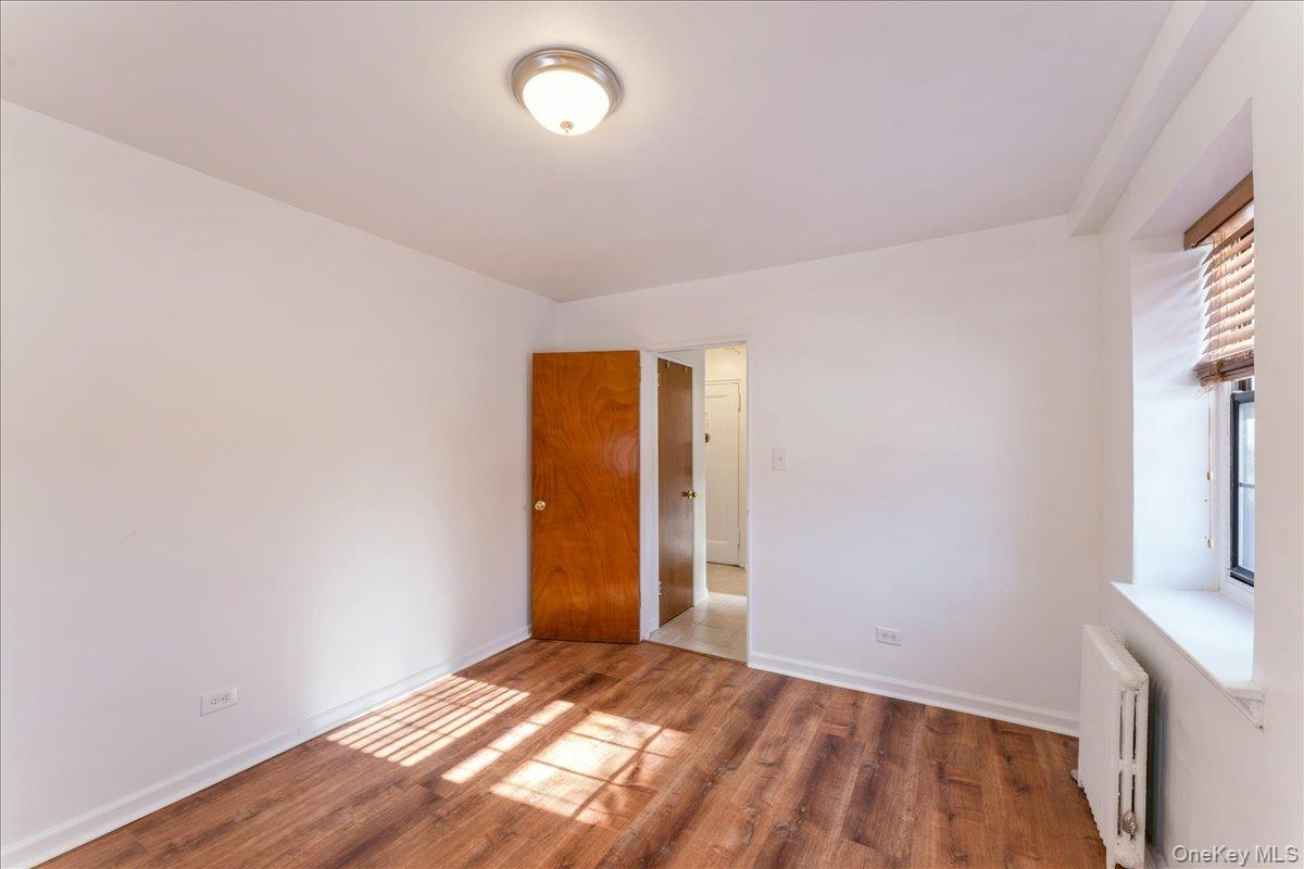 #7 photo, 7811 Main Street, クイーンズ区 Flushing , NY 11367