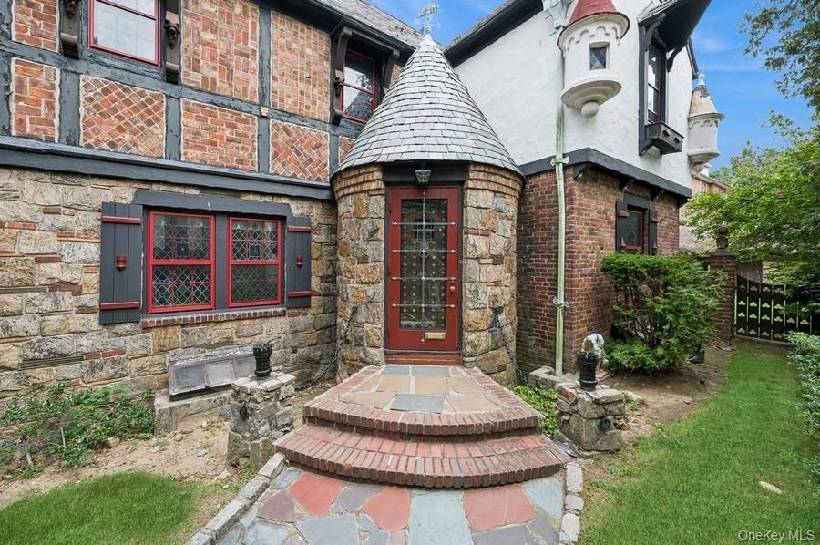 #2 photo, 29-37 168 Street, Flushing , NY 11358