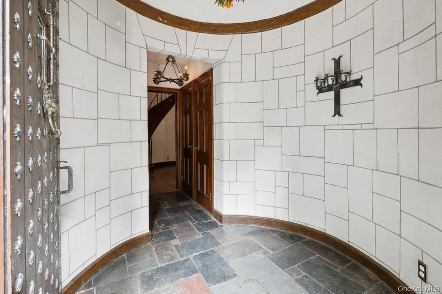 #7 photo, 29-37 168 Street, Flushing , NY 11358