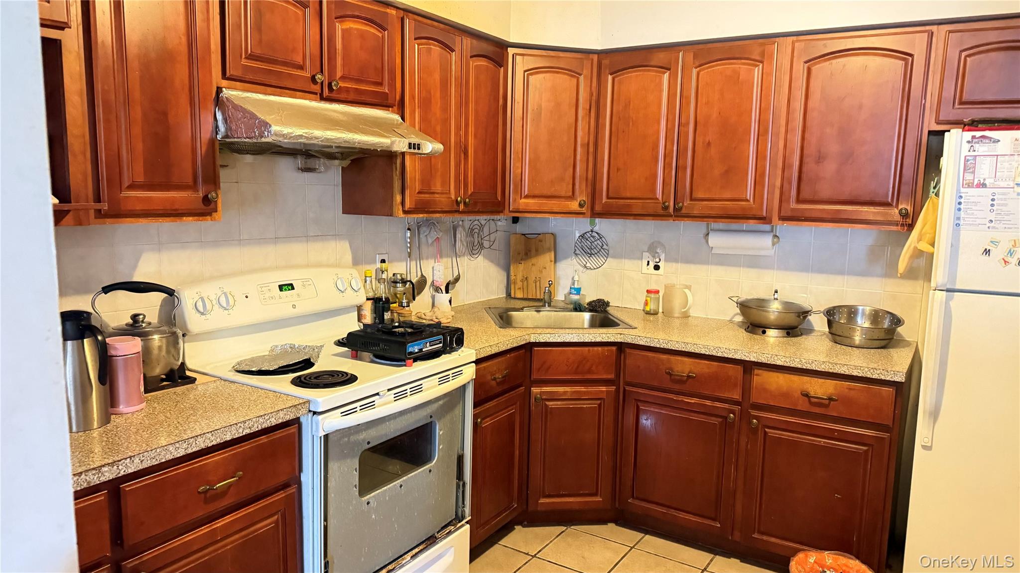 #10 photo, 9461 43rd Avenue, クイーンズ区 Elmhurst , NY 11373