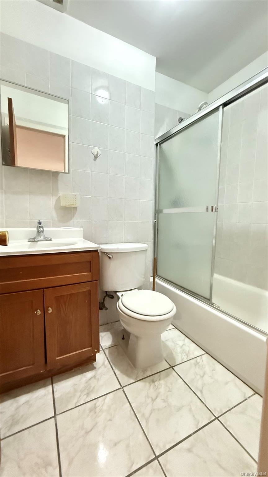 #3 photo, 9461 43rd Avenue, クイーンズ区 Elmhurst , NY 11373