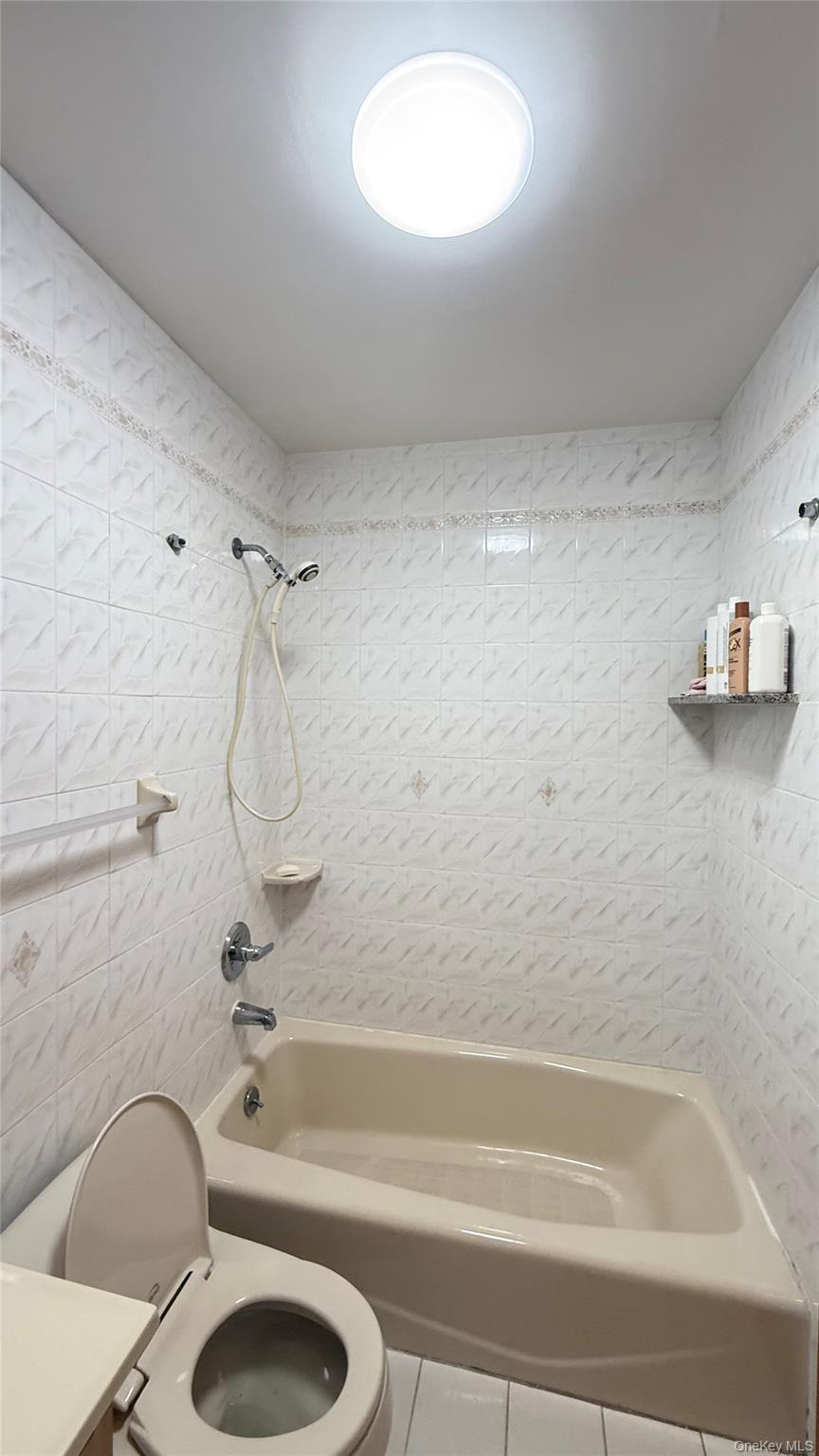 #8 photo, 9461 43rd Avenue, クイーンズ区 Elmhurst , NY 11373