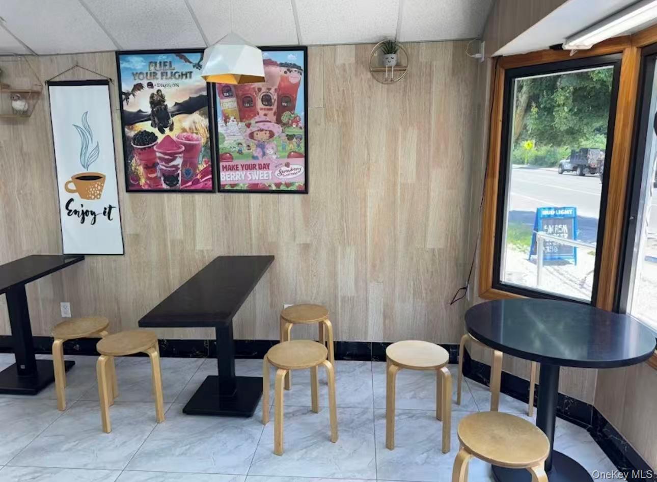 #1 photo, 1009 N country rd, サフォーク郡 Stony Brook , NY 11790