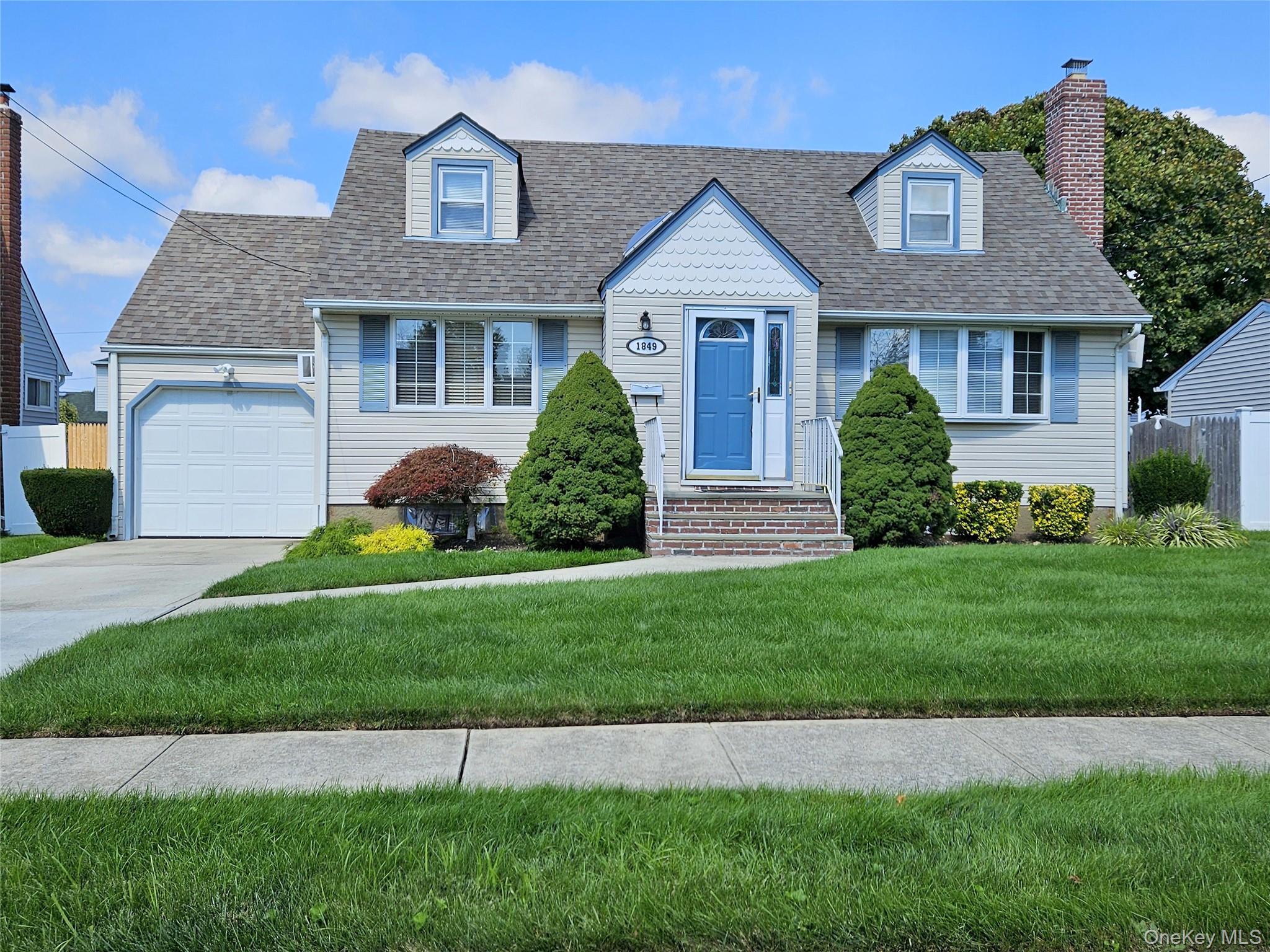 #1 photo, 1849 Gerald Avenue, 長島 East Meadow , NY 11554